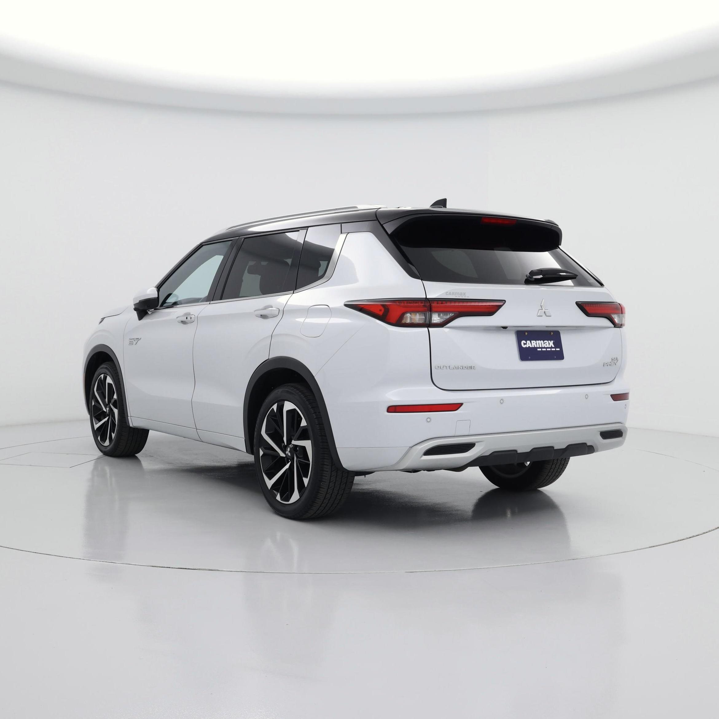 Thumbnail: 2025 Mitsubishi Outlander - 2