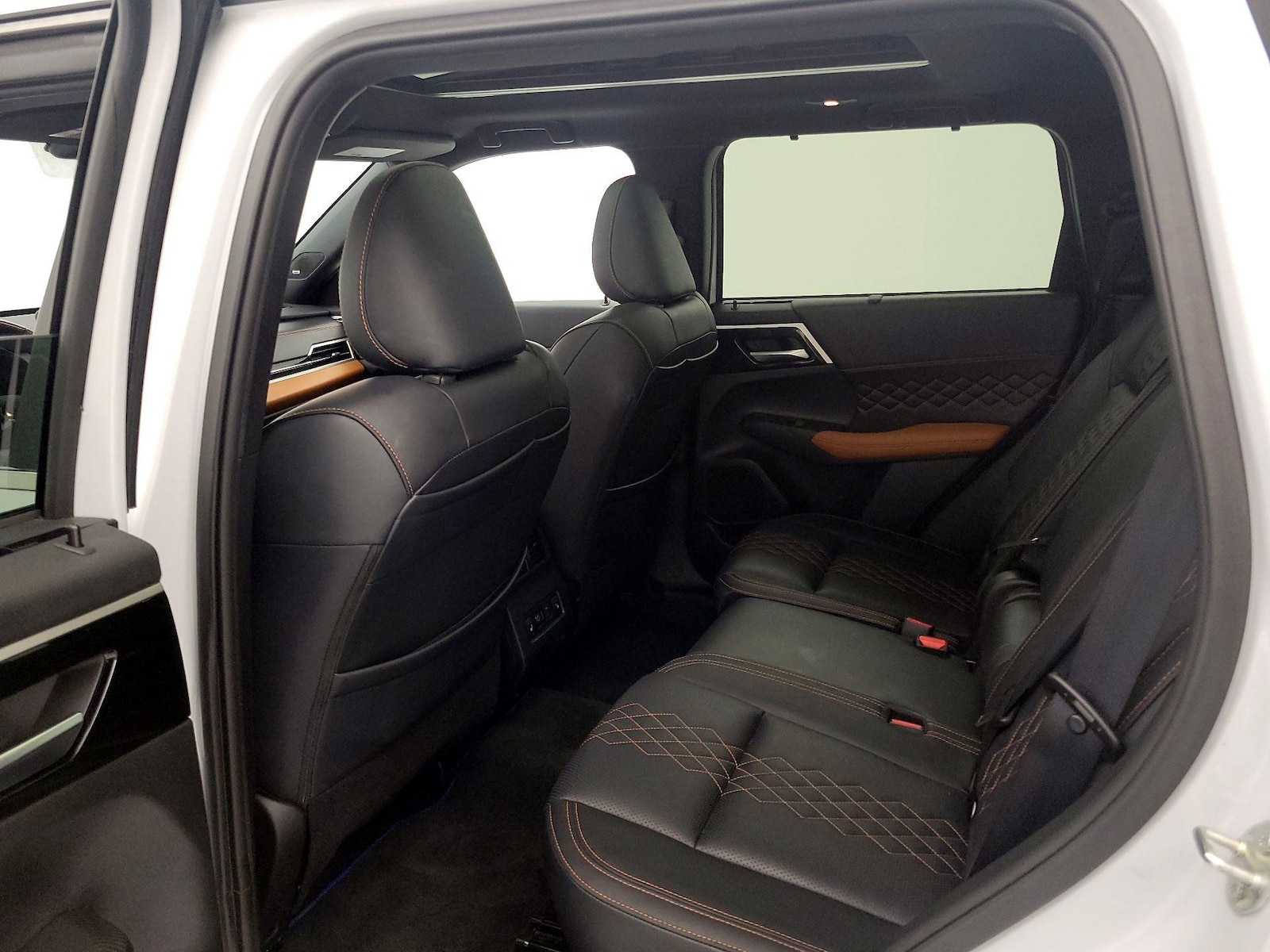 2025 Mitsubishi Outlander Plug-in Hybrid SEL - Photo 22