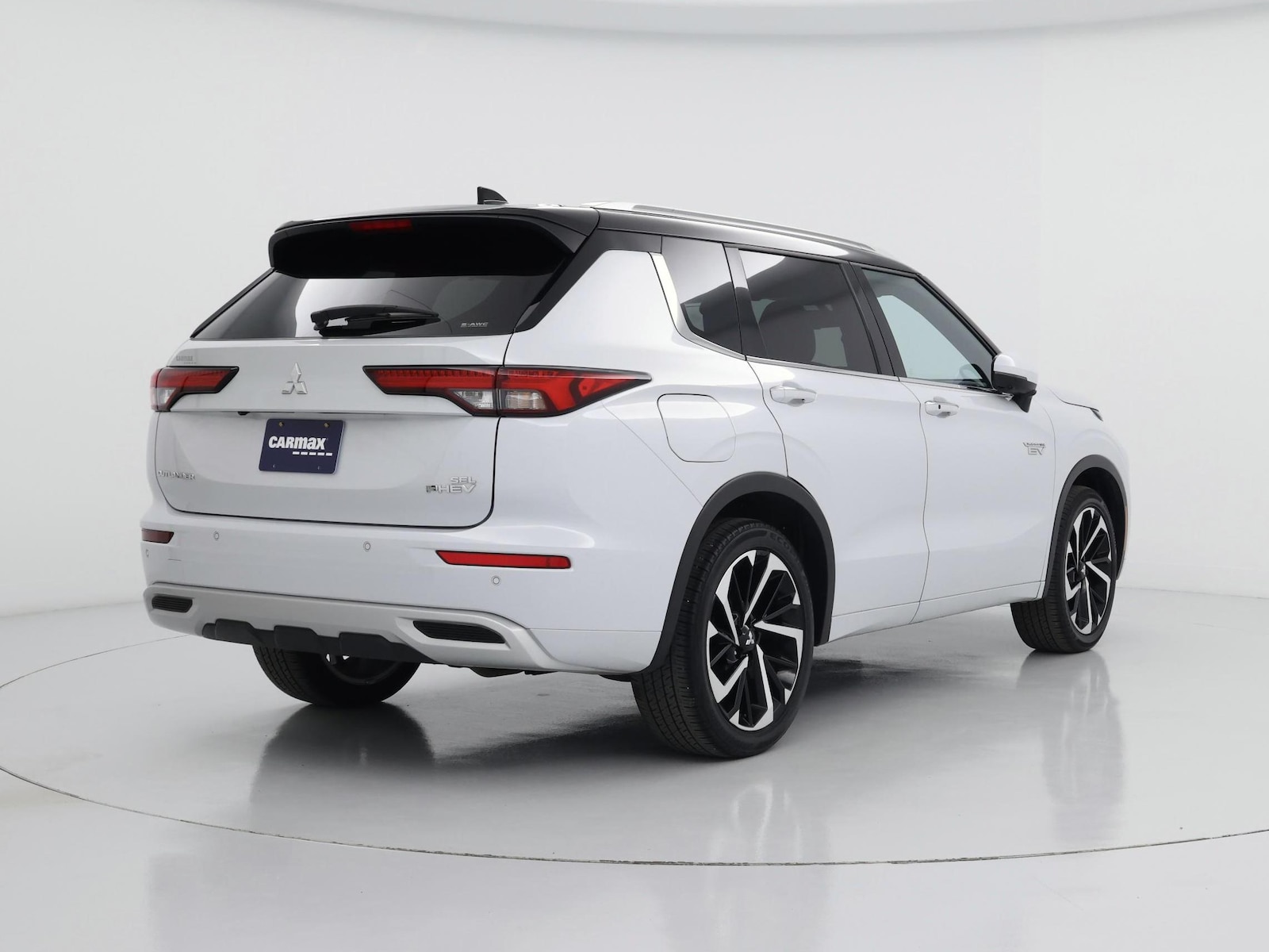 2025 Mitsubishi Outlander Plug-in Hybrid SEL - Photo 9