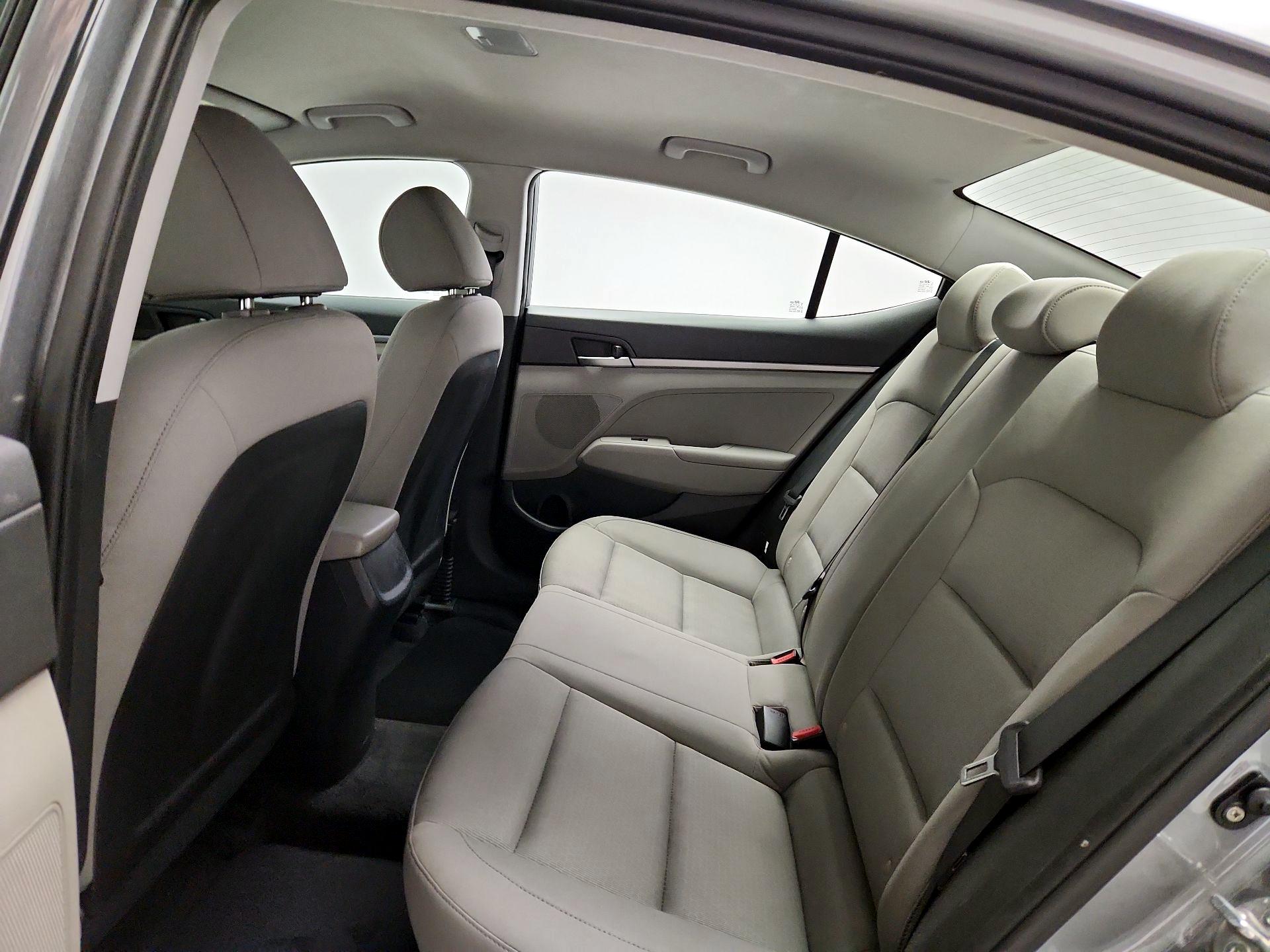 Thumbnail: 2018 Hyundai Elantra - 18