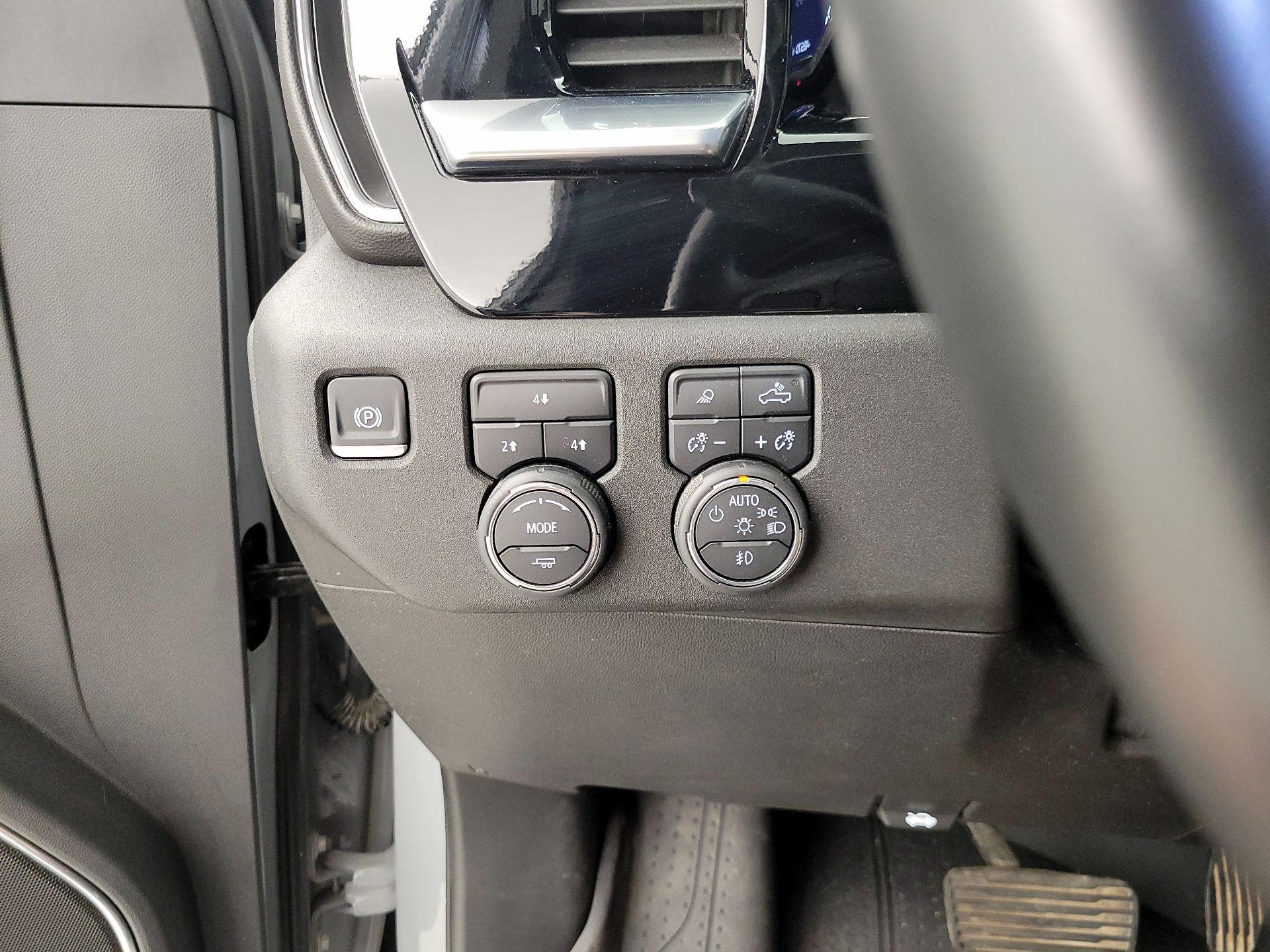 Thumbnail: 2024 Chevrolet Silverado 2500 - 13