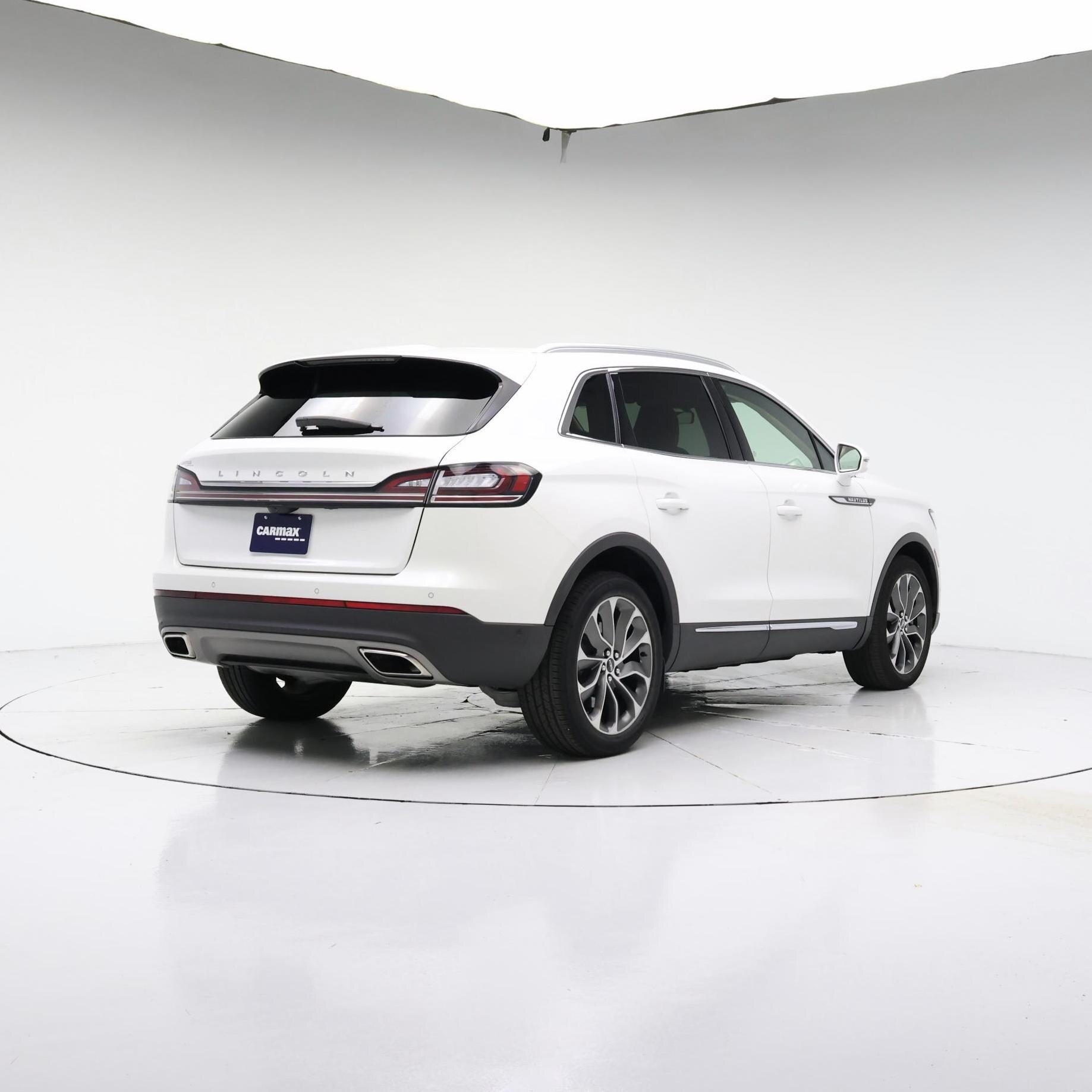 Thumbnail: 2023 Lincoln Nautilus - 8