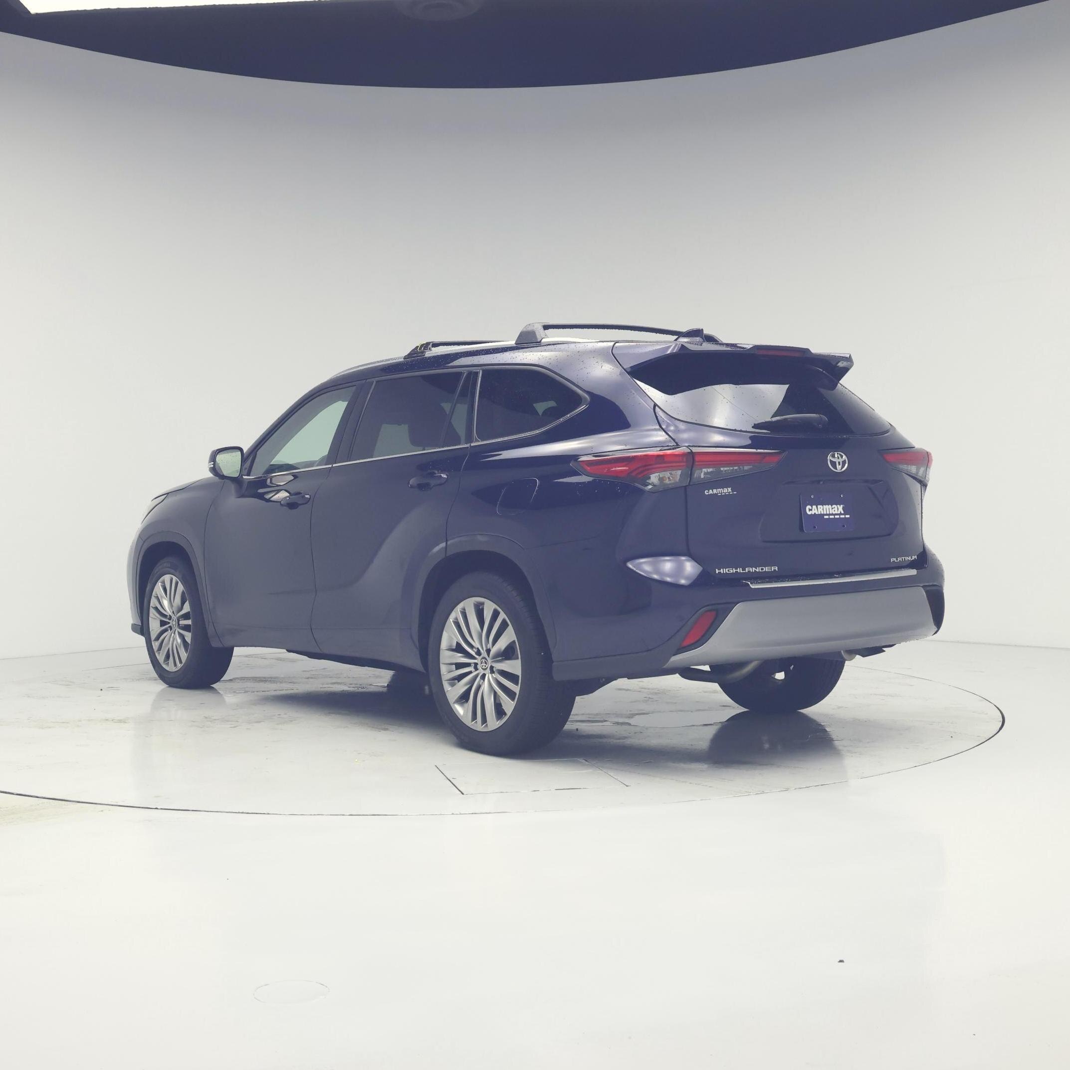 Thumbnail: 2023 Toyota Highlander - 2