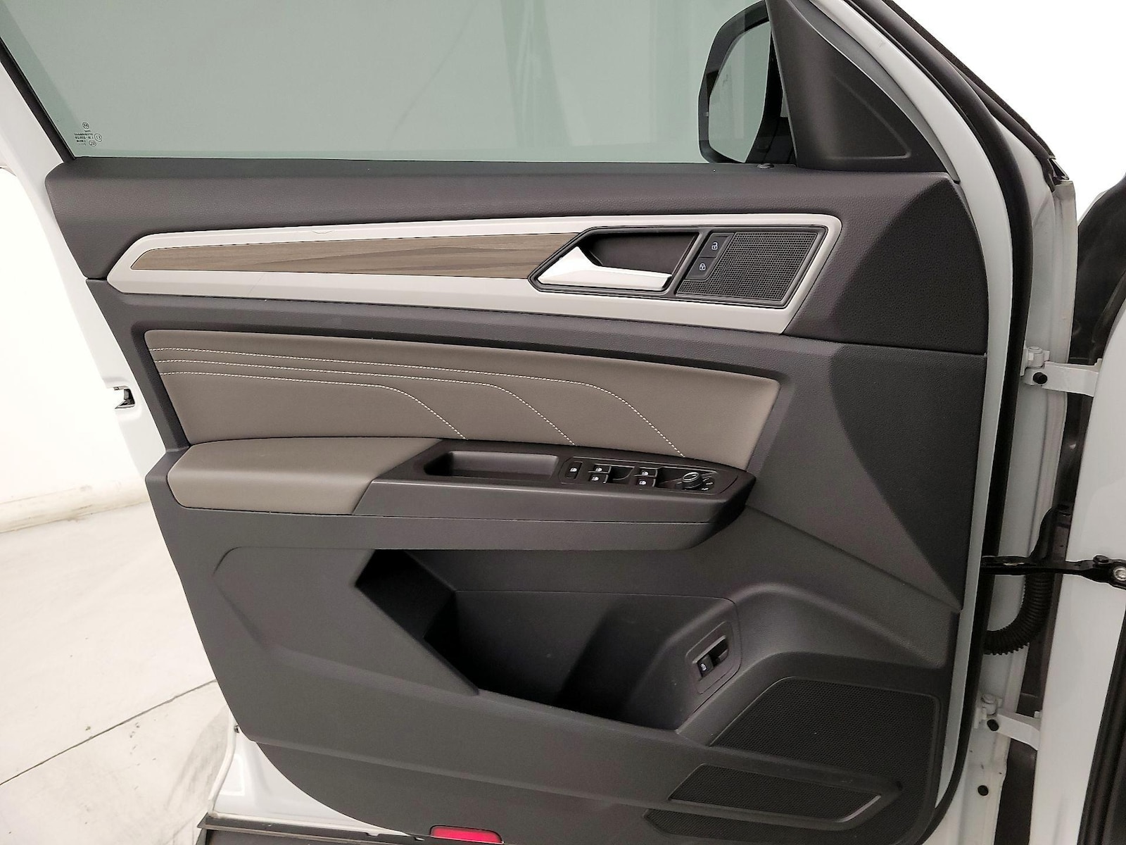 2022 Volkswagen Atlas SEL - Photo 13