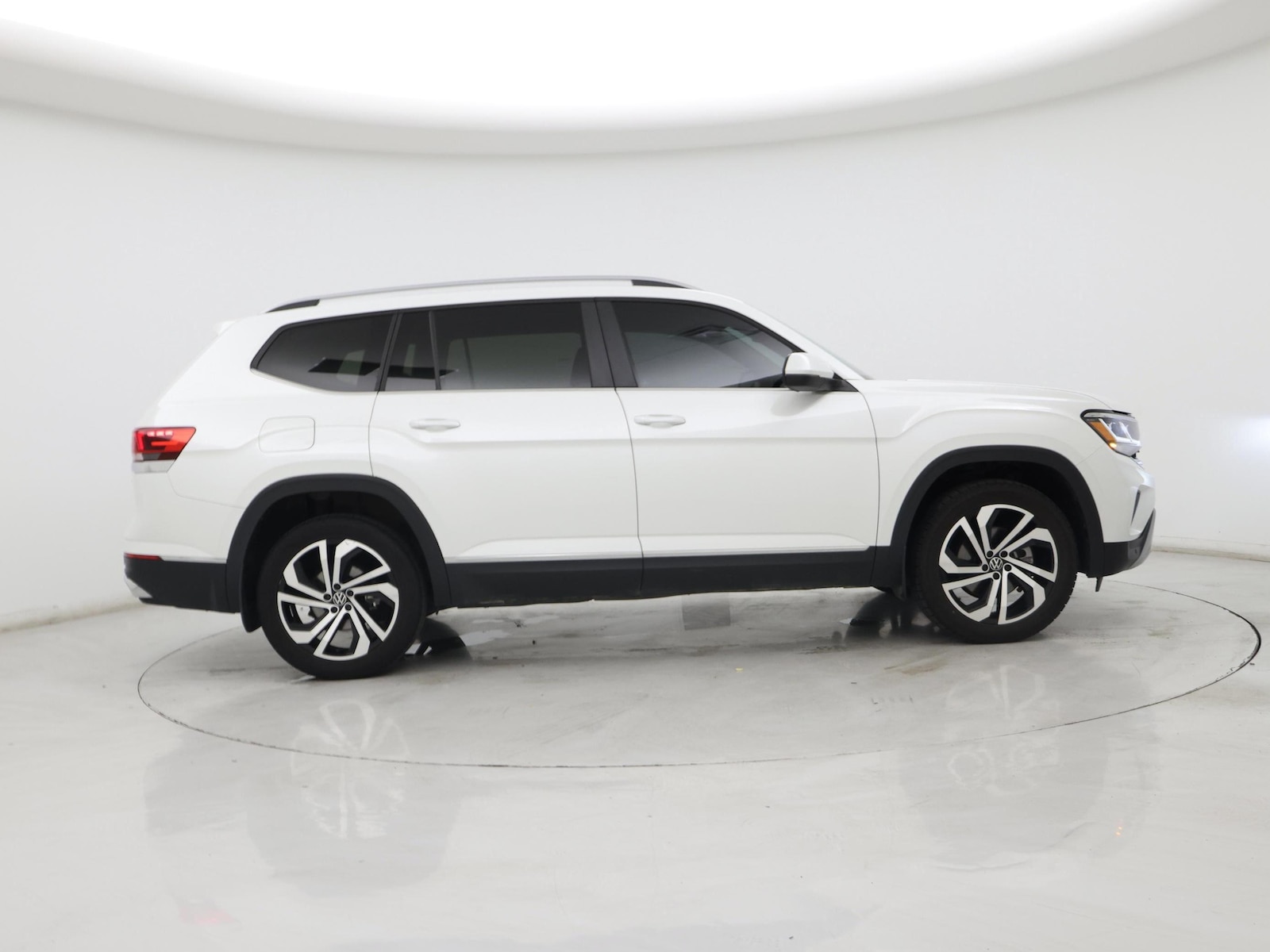 2022 Volkswagen Atlas SEL - Photo 8