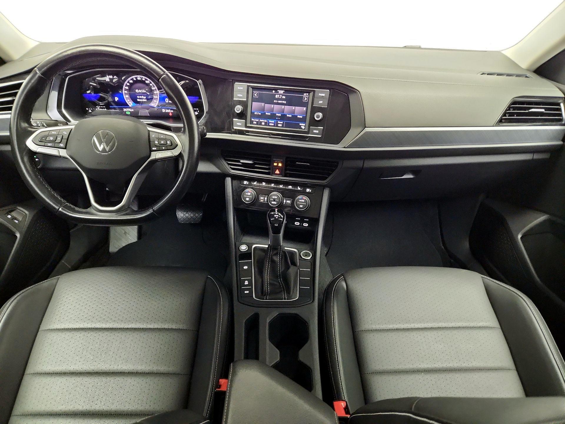 Thumbnail: 2023 Volkswagen Jetta - 9