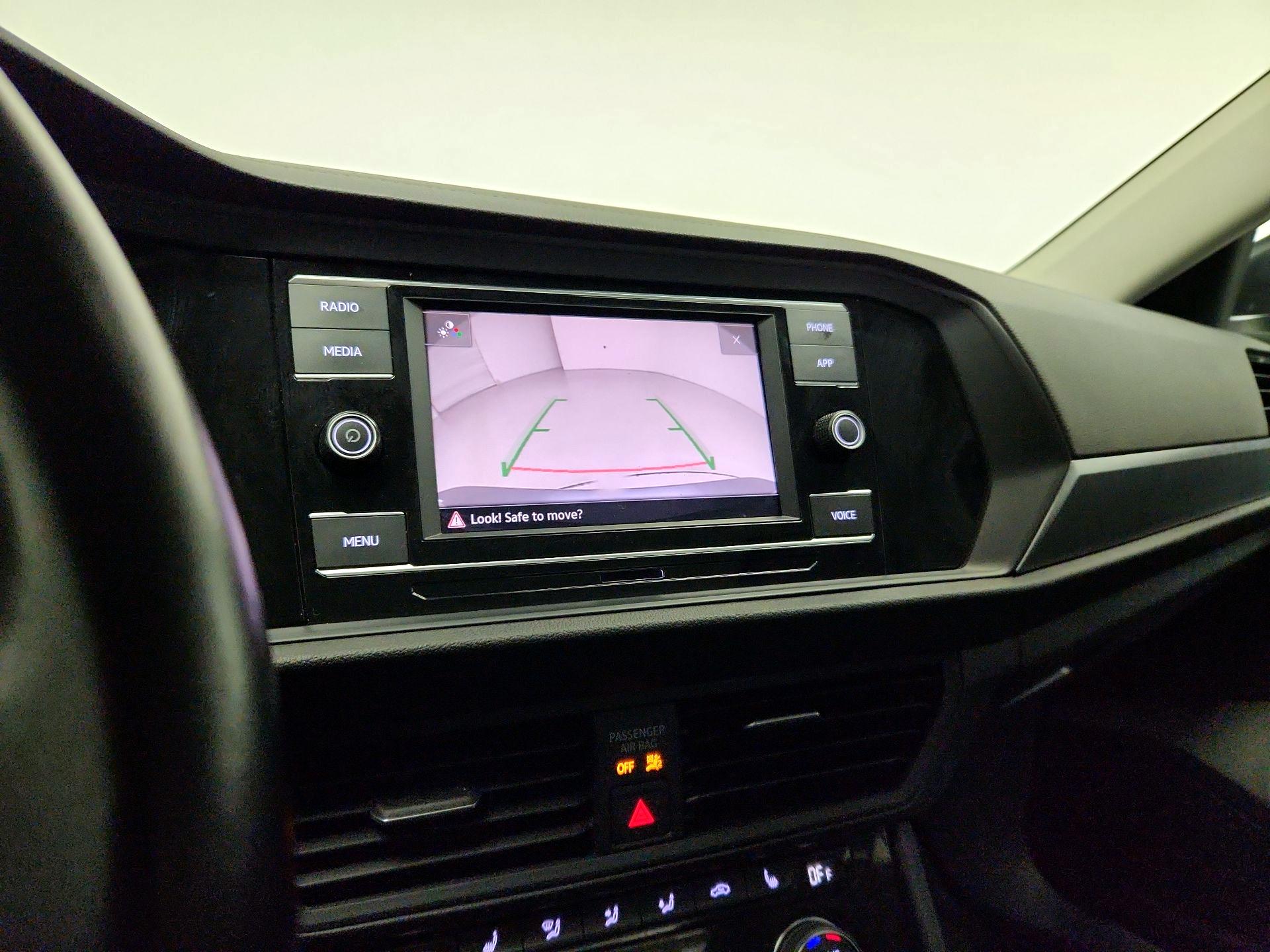 Thumbnail: 2023 Volkswagen Jetta - 14