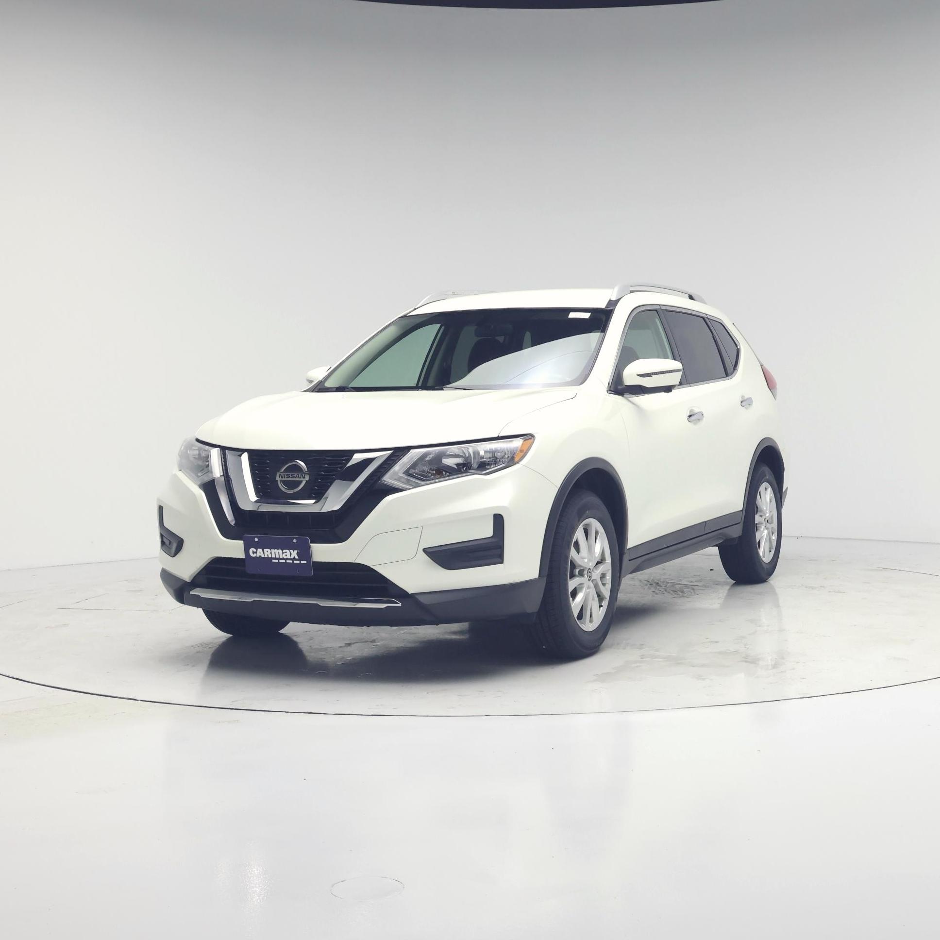 Thumbnail: 2017 Nissan Rogue - 4