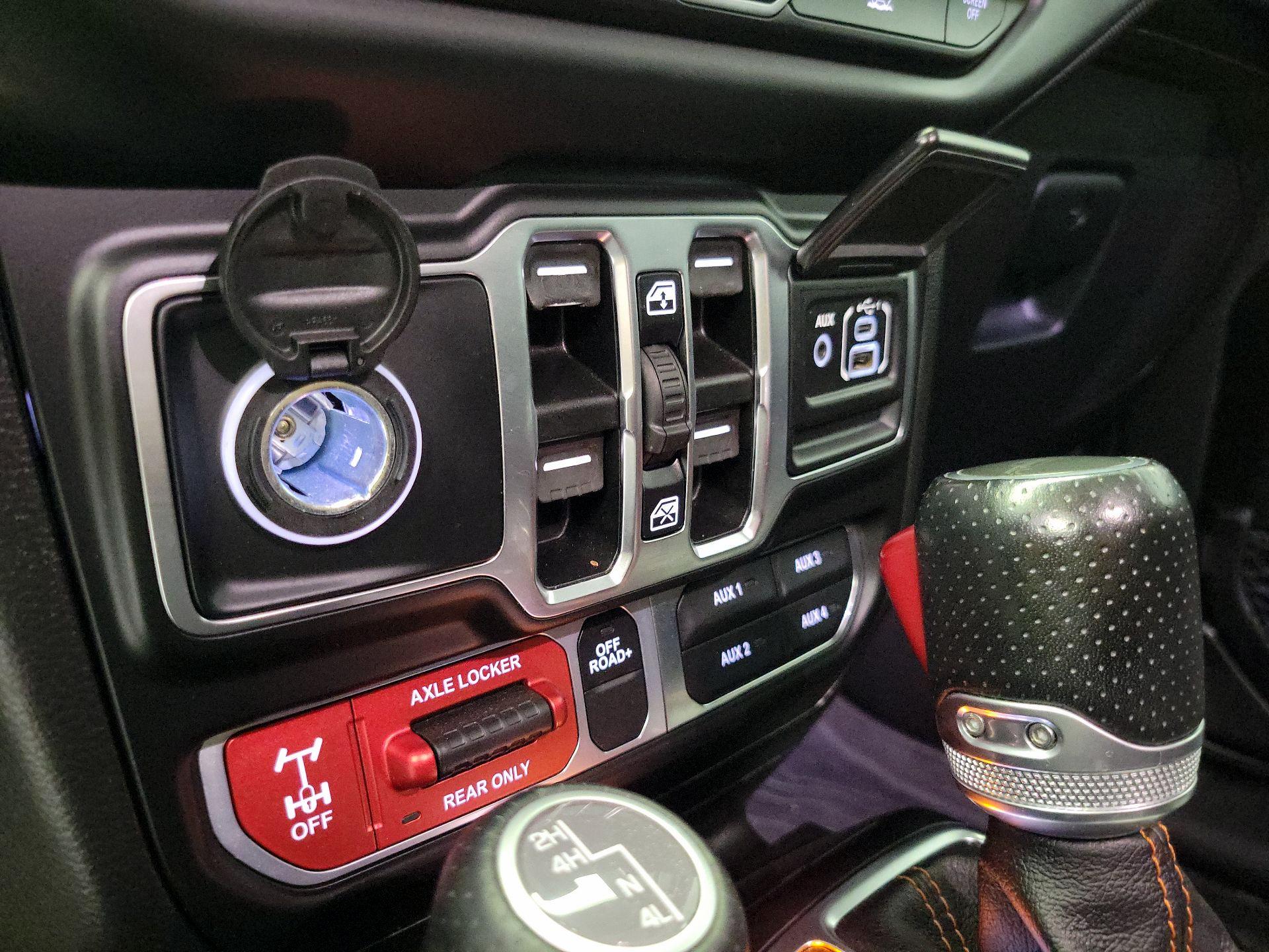 Thumbnail: 2021 Jeep Gladiator - 19