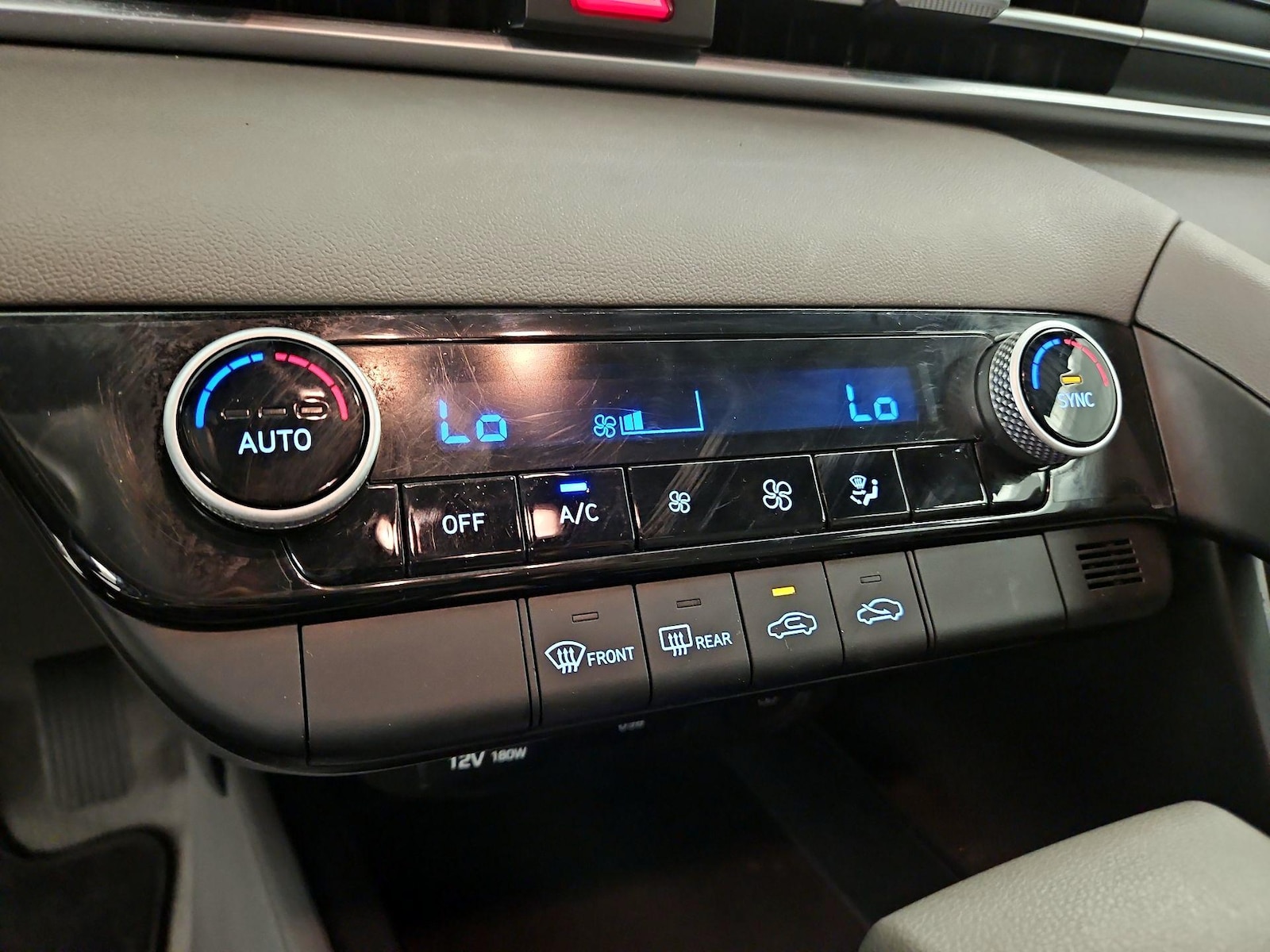 2021 Hyundai Elantra SEL - Photo 15