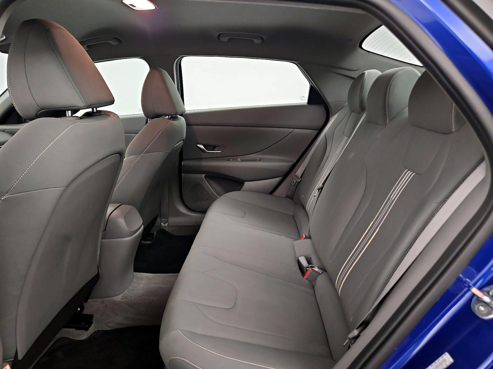 2021 Hyundai Elantra SEL - Photo 18