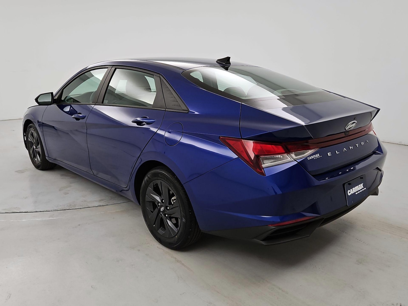 2021 Hyundai Elantra SEL - Photo 7
