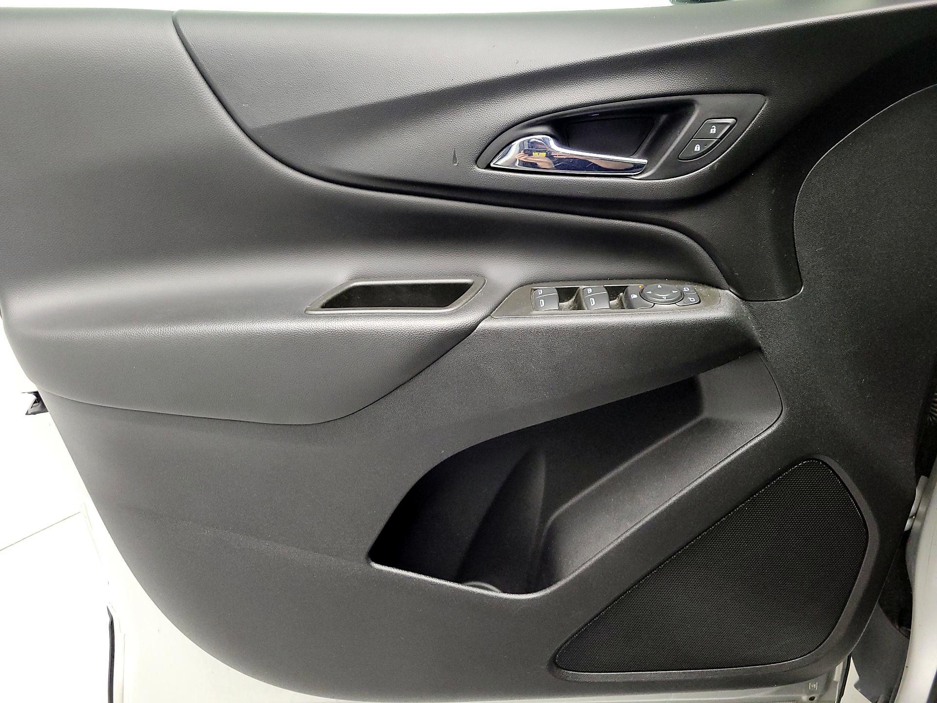 Thumbnail: 2021 Chevrolet Equinox - 12