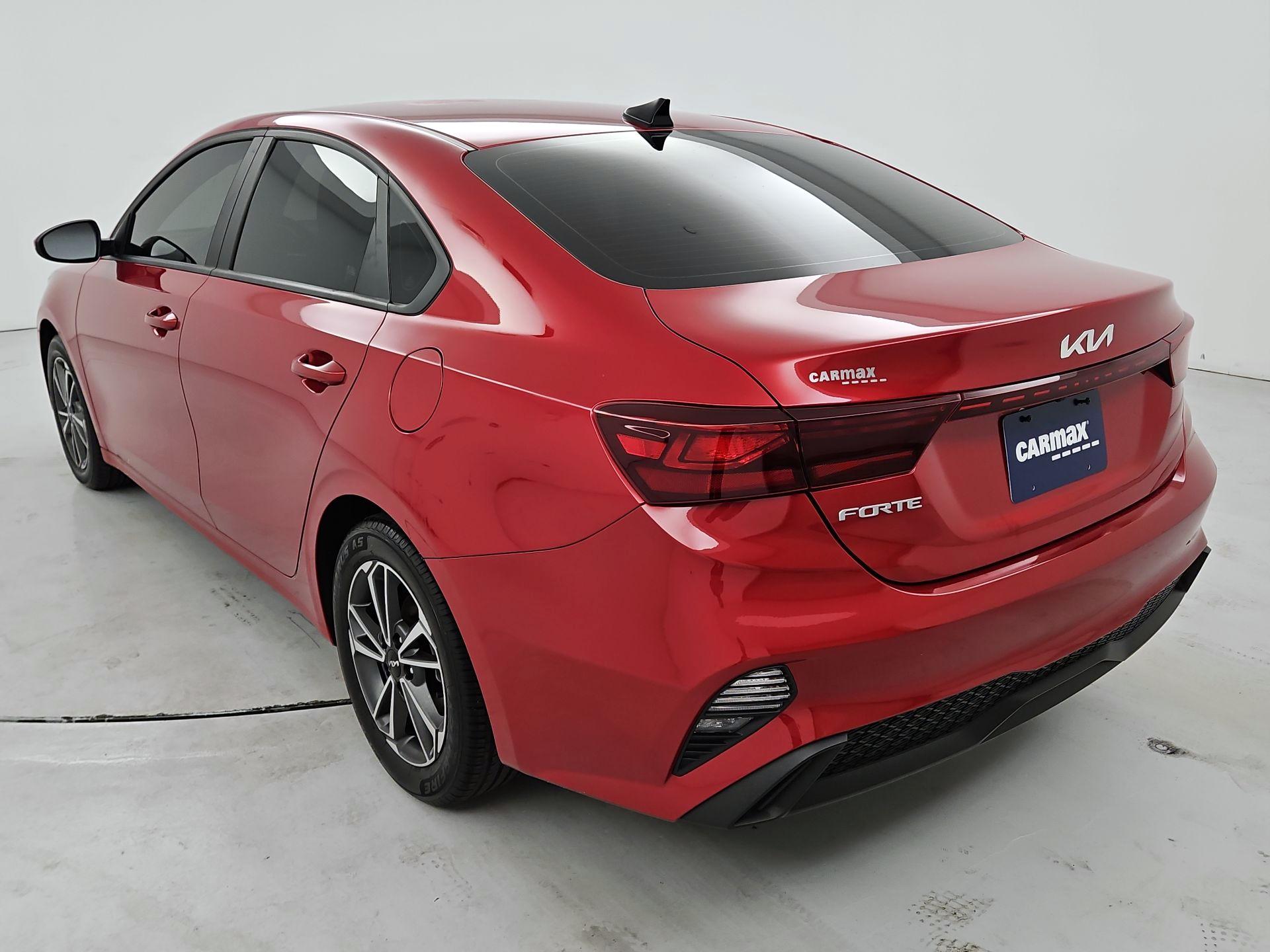 Thumbnail: 2023 Kia Forte - 7
