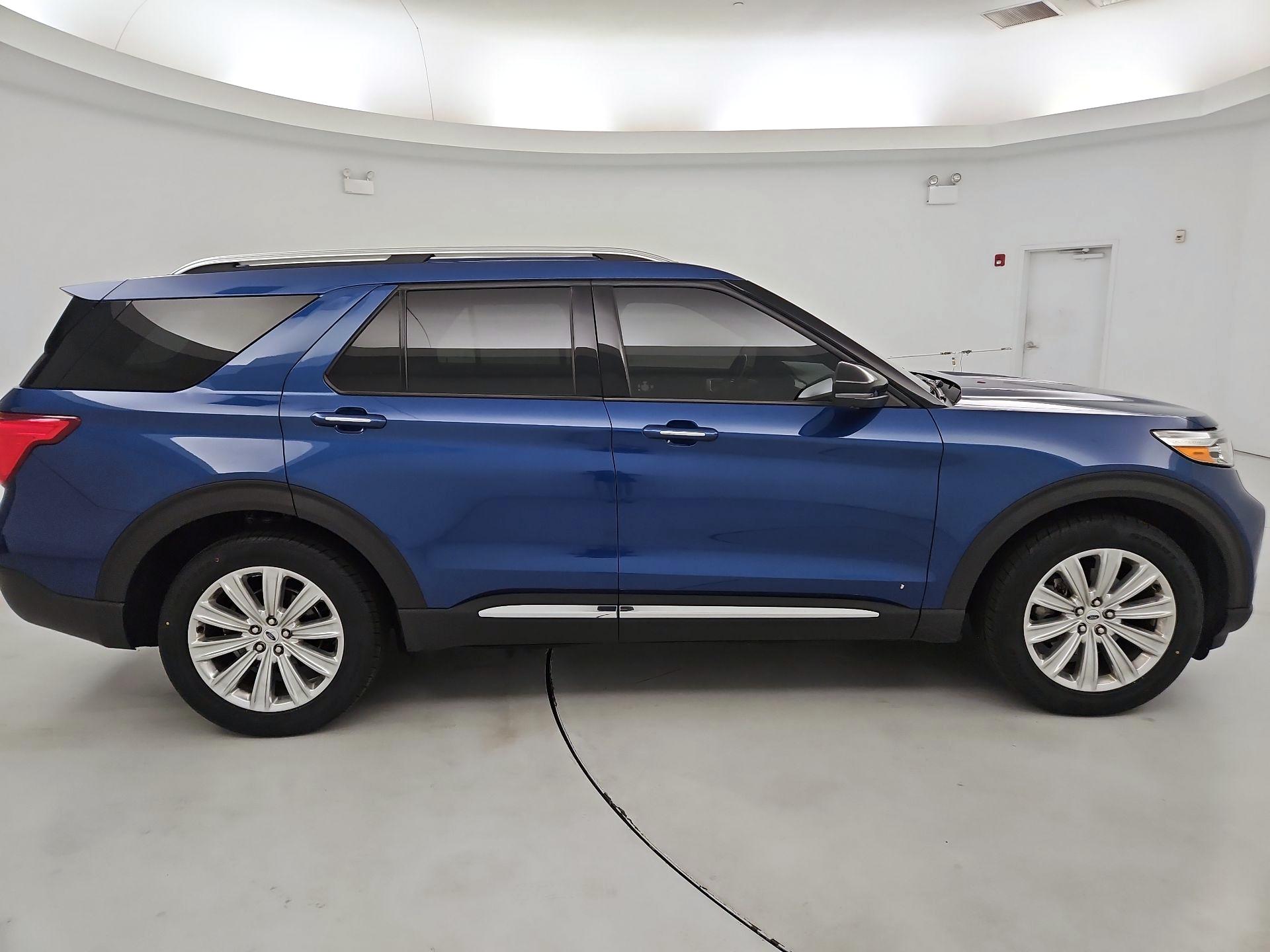 Thumbnail: 2020 Ford Explorer - 4