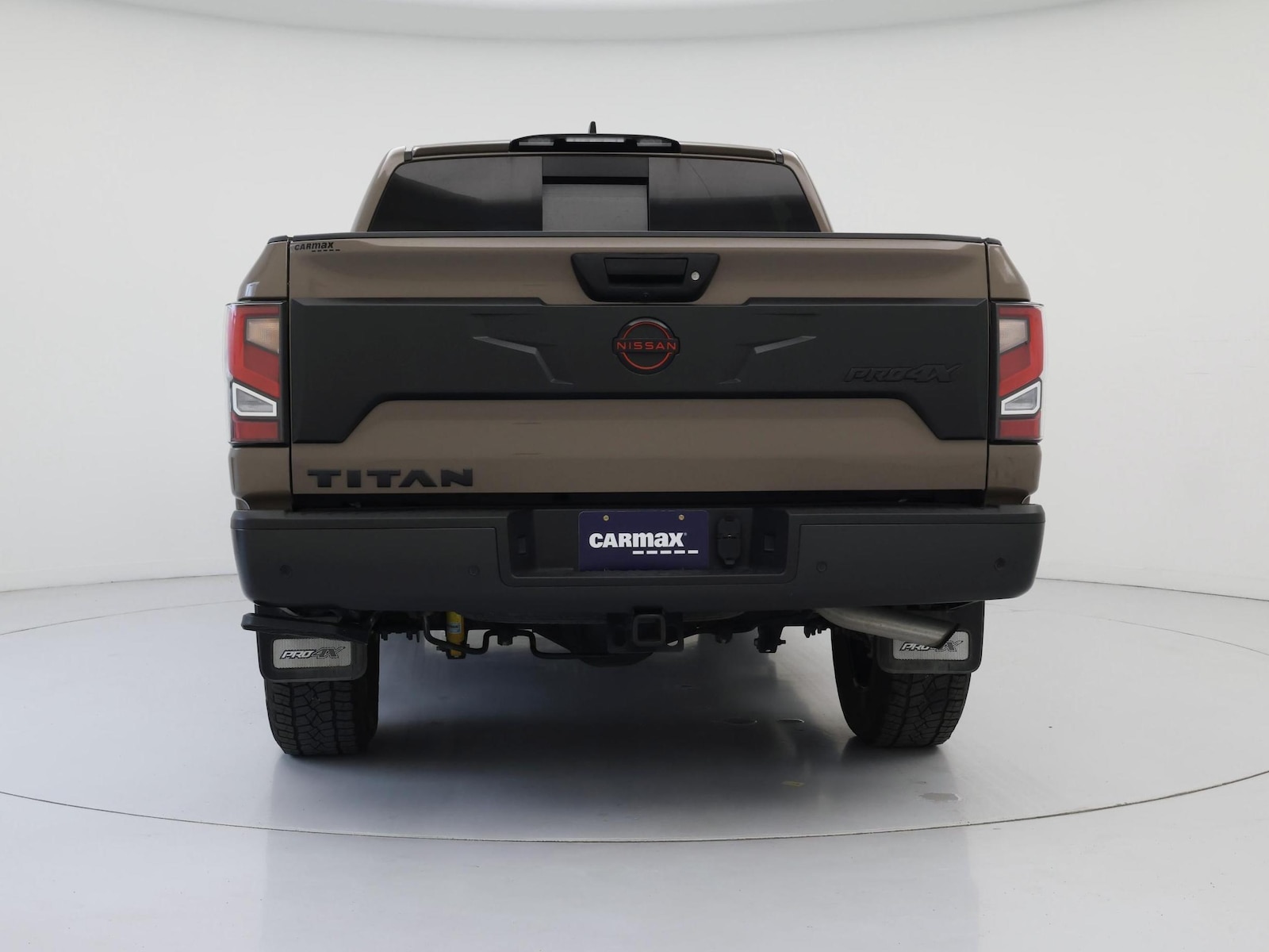 2024 Nissan Titan PRO-4X - Photo 7