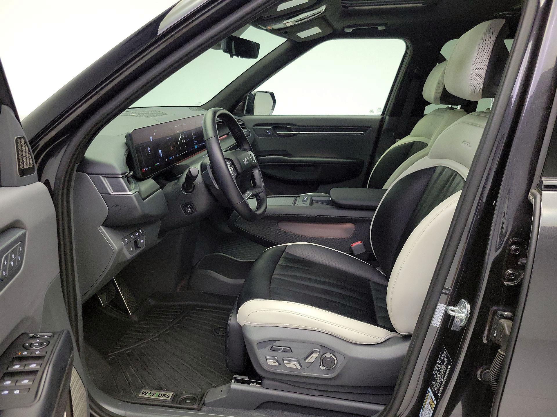 Thumbnail: 2024 Kia EV9 - 11