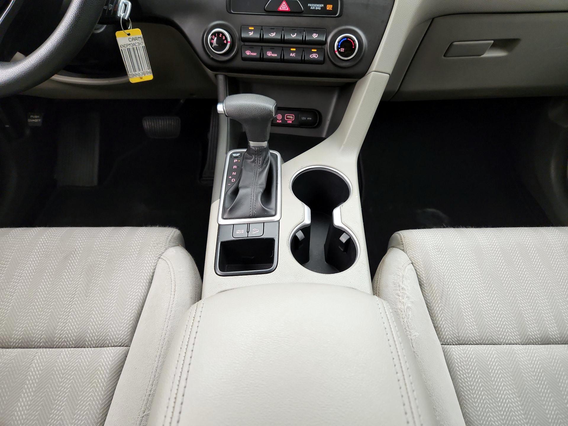 Thumbnail: 2017 Kia Sportage - 17