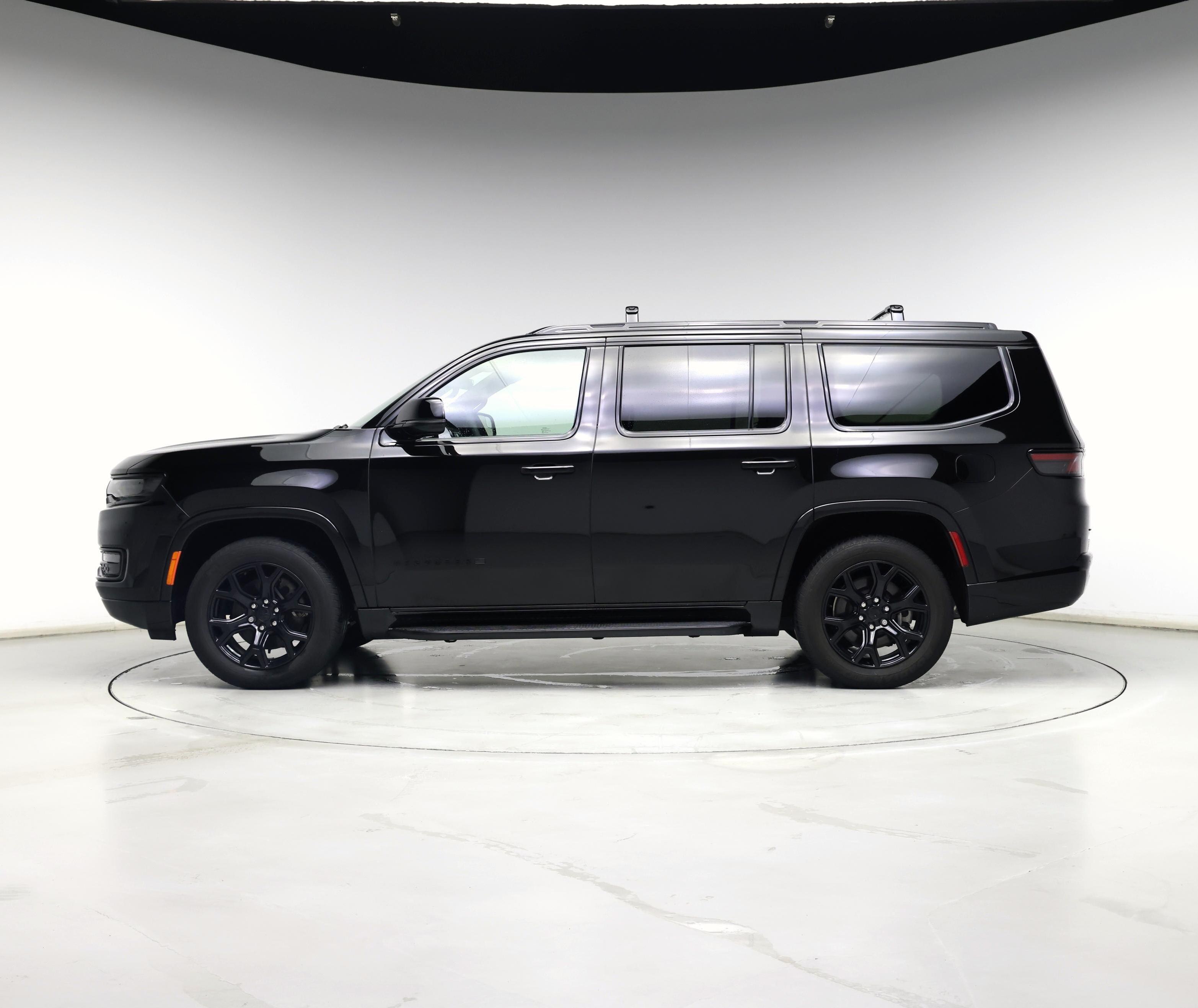 Thumbnail: 2023 Jeep Wagoneer - 3