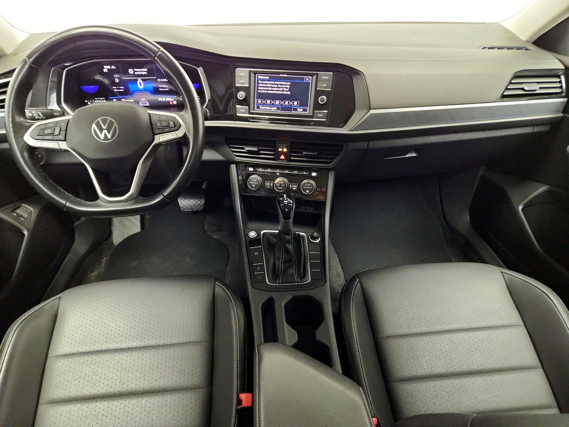 Thumbnail: 2023 Volkswagen Jetta - 9