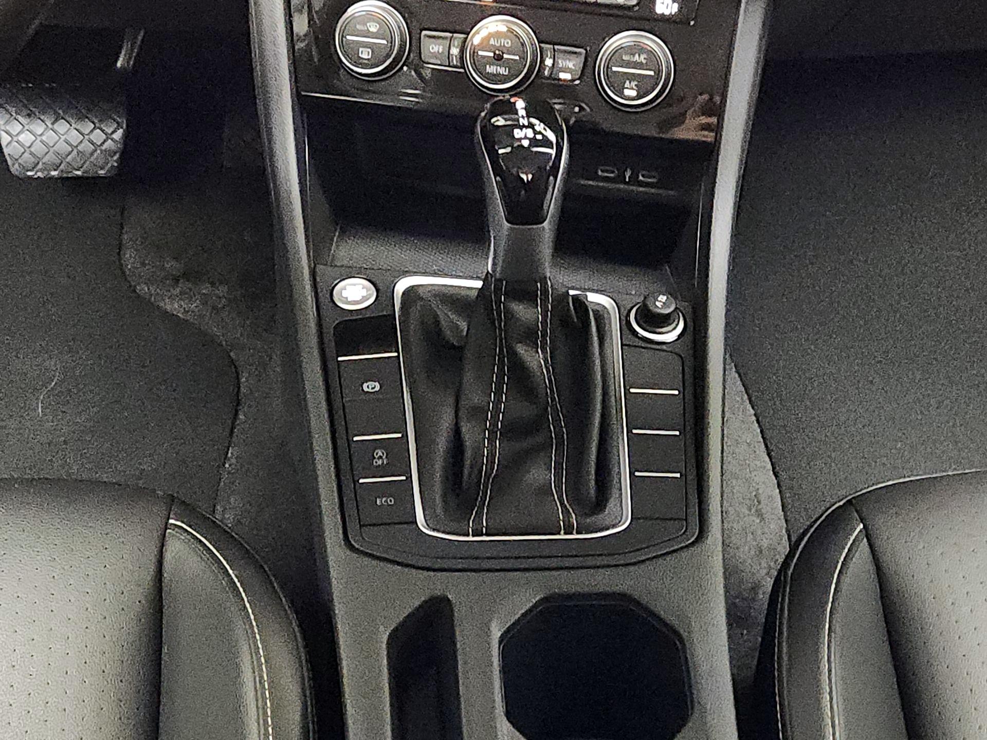 Thumbnail: 2023 Volkswagen Jetta - 17