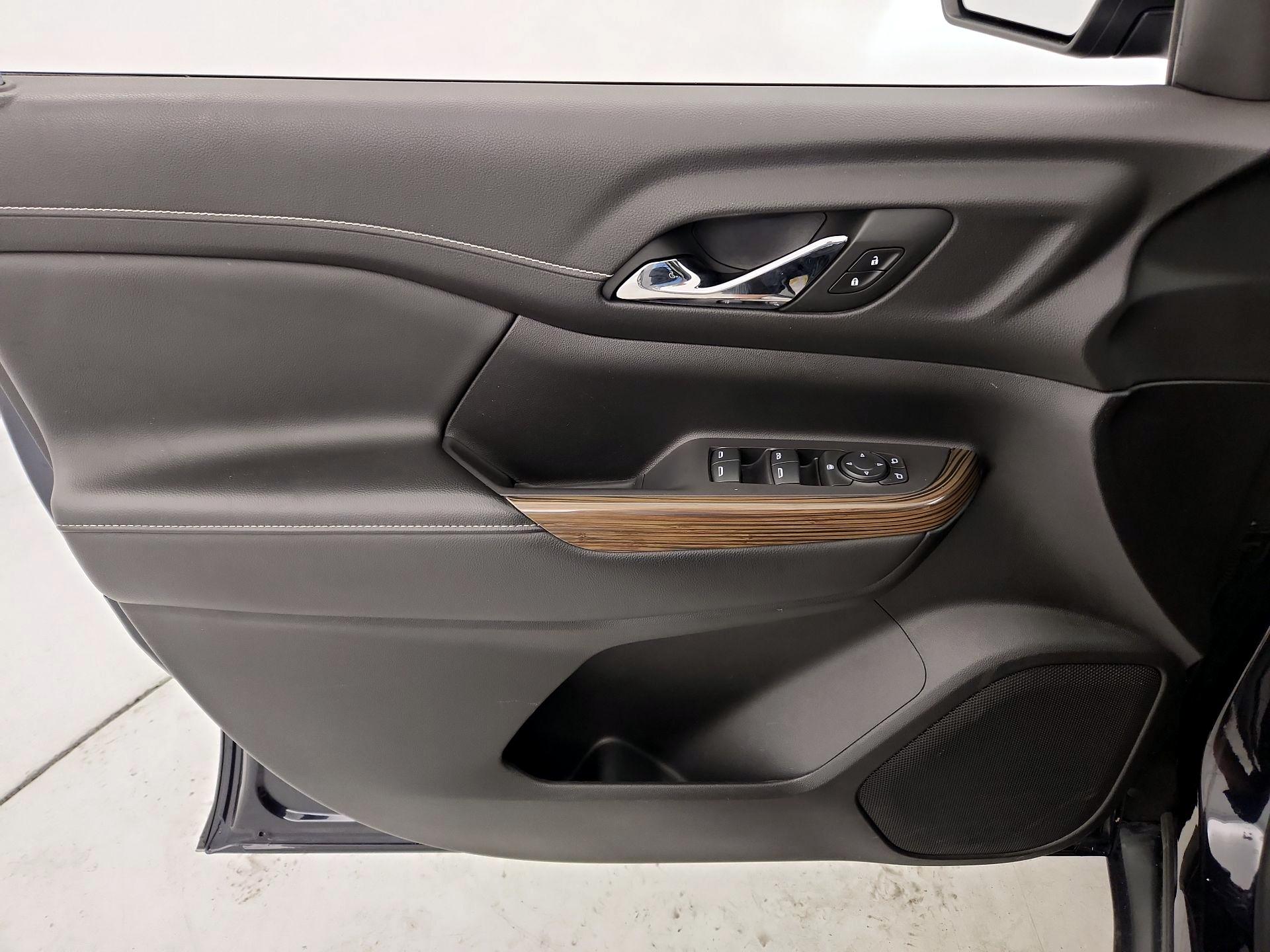 Thumbnail: 2022 GMC Acadia - 12