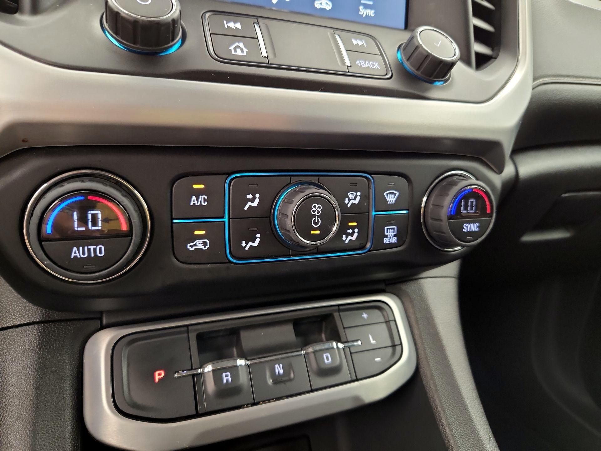 Thumbnail: 2022 GMC Acadia - 16