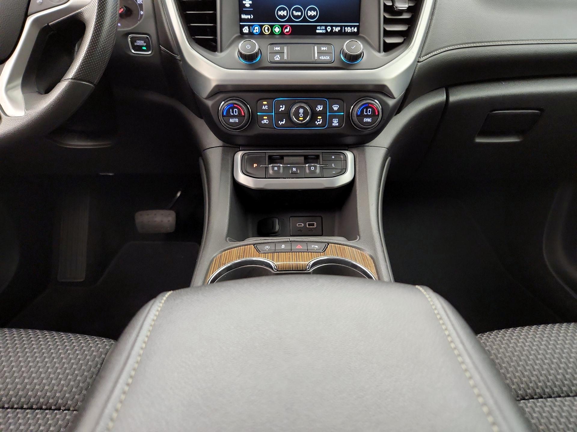 Thumbnail: 2022 GMC Acadia - 17