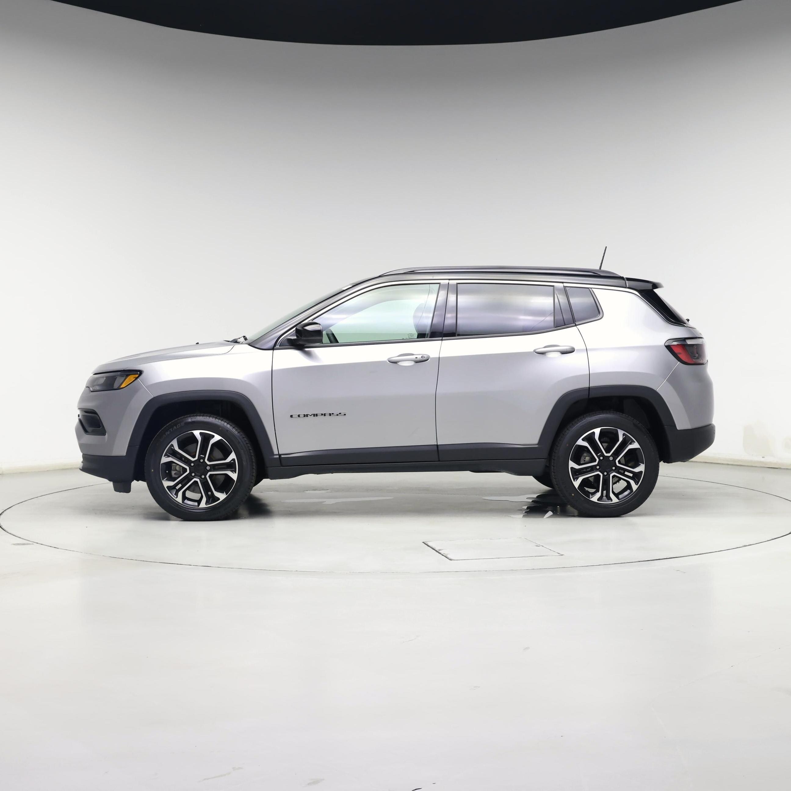 Thumbnail: 2023 Jeep Compass - 3
