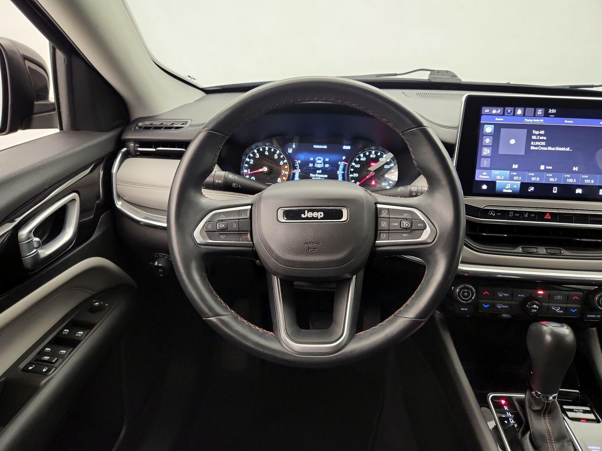 Thumbnail: 2022 Jeep Compass - 10