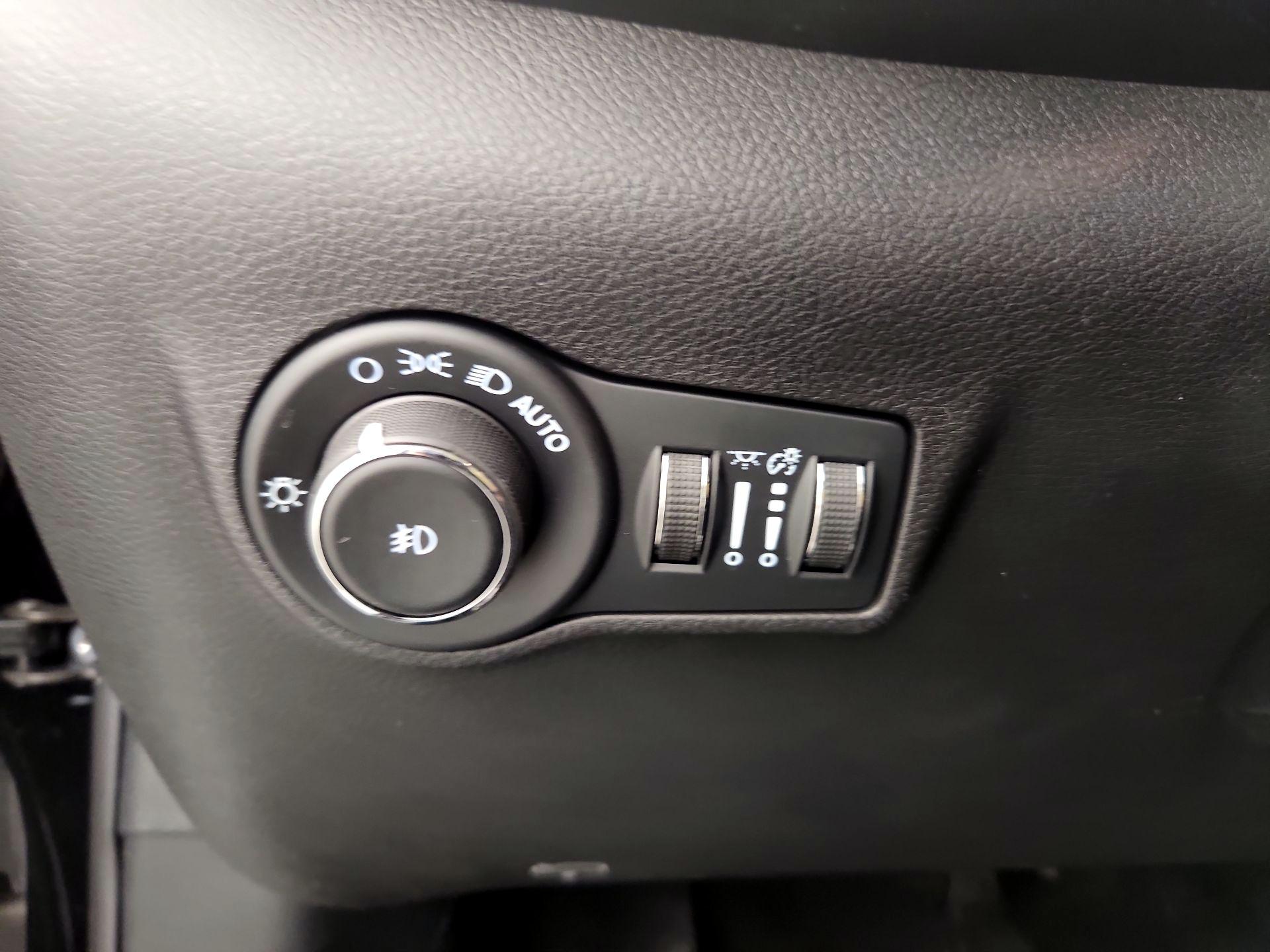 Thumbnail: 2024 Jeep Compass - 13