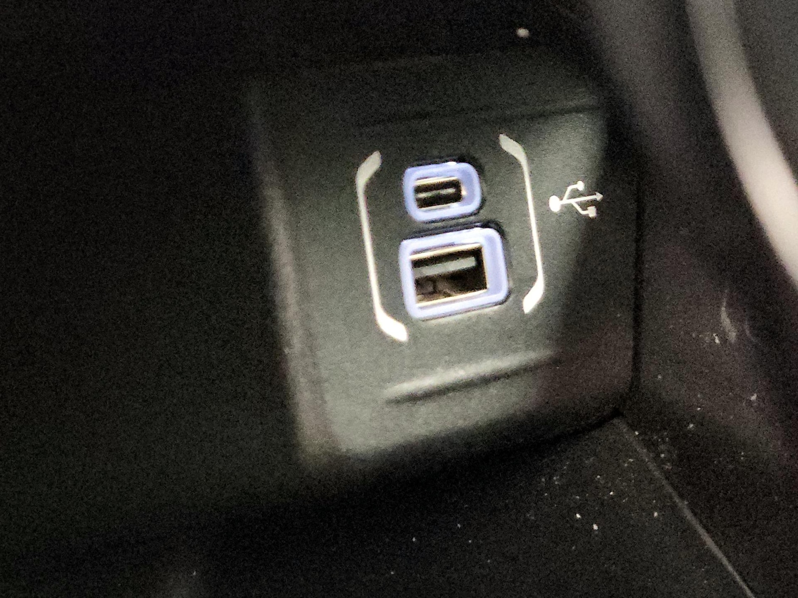 2022 Jeep Compass Latitude Lux - Photo 19
