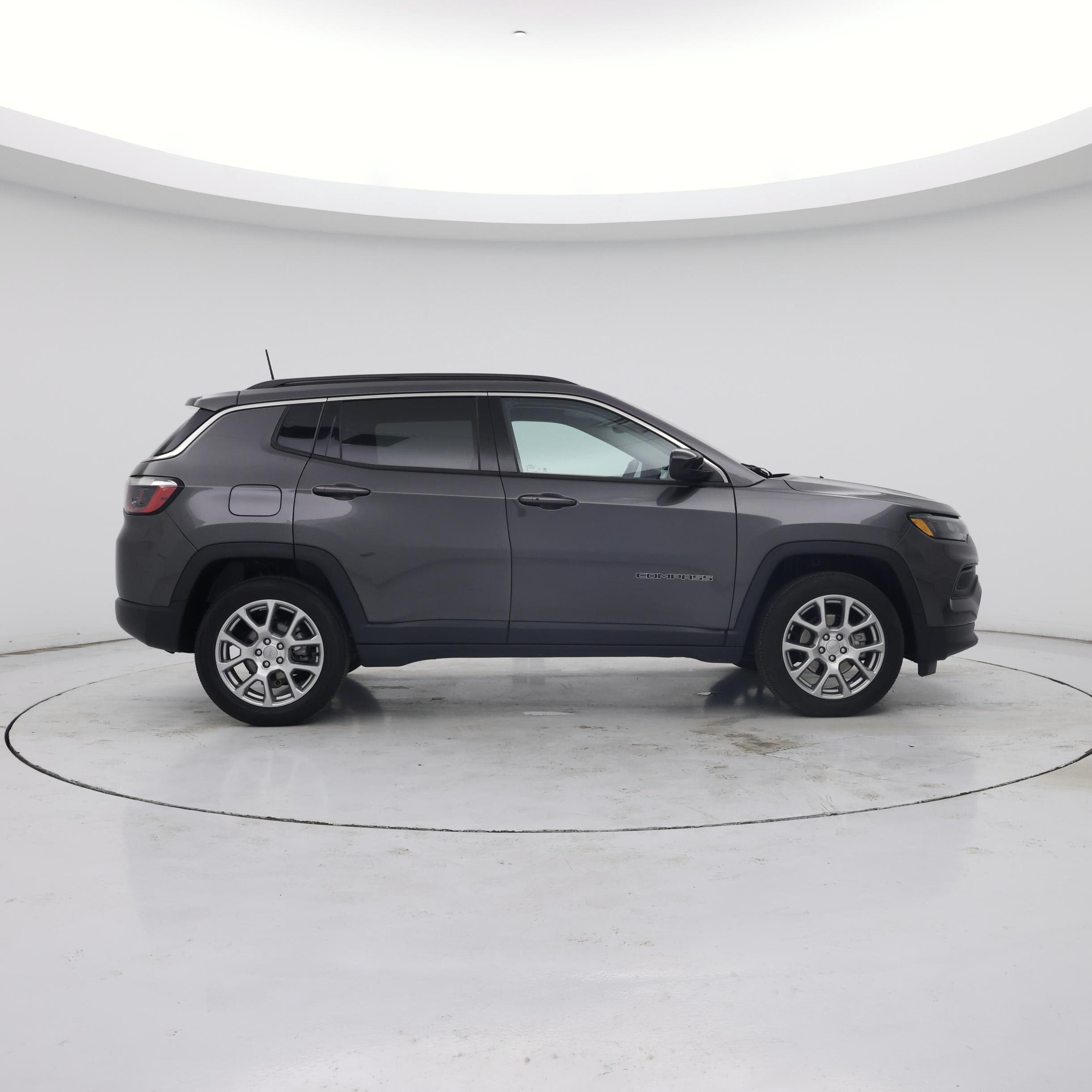Thumbnail: 2022 Jeep Compass - 7