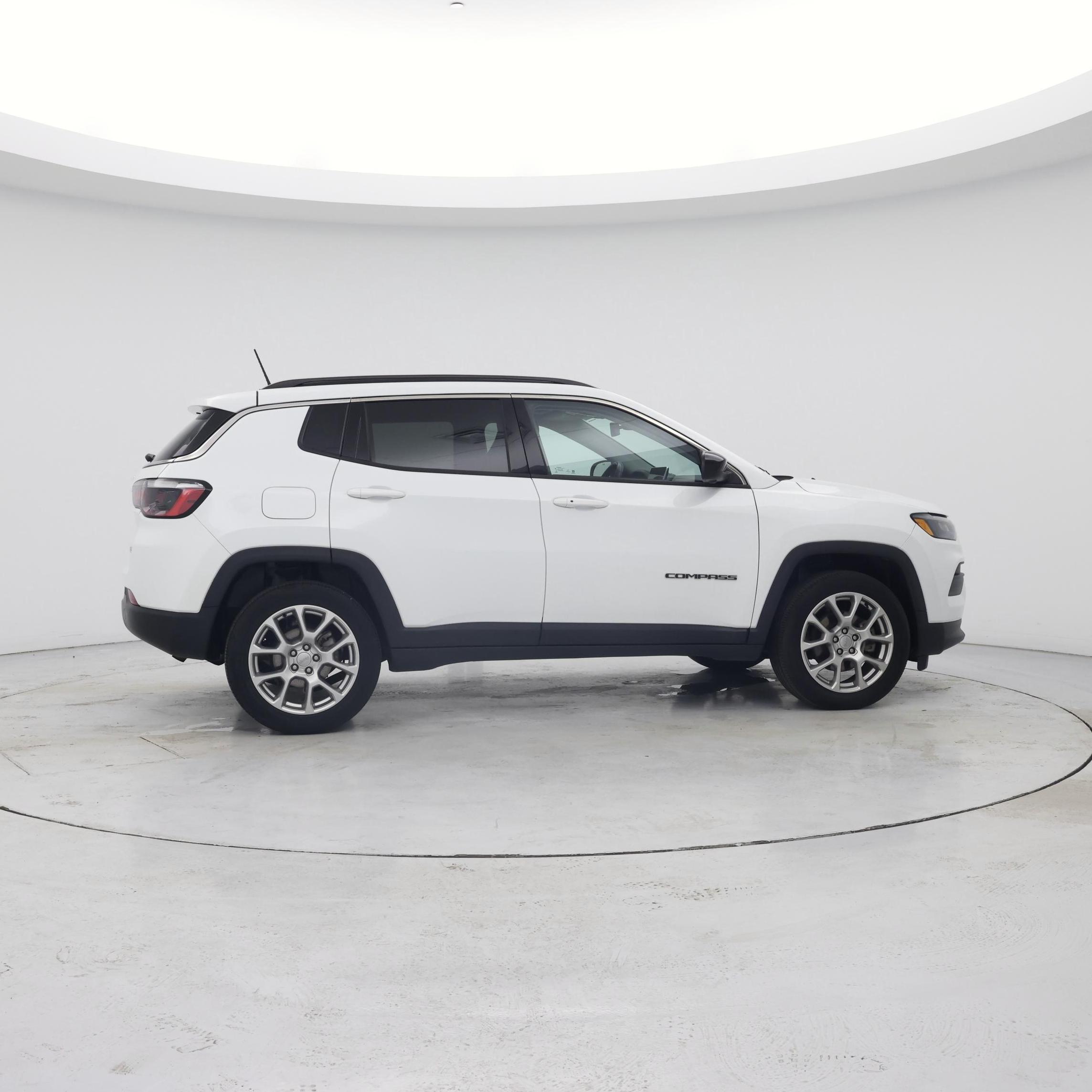 Thumbnail: 2022 Jeep Compass - 7