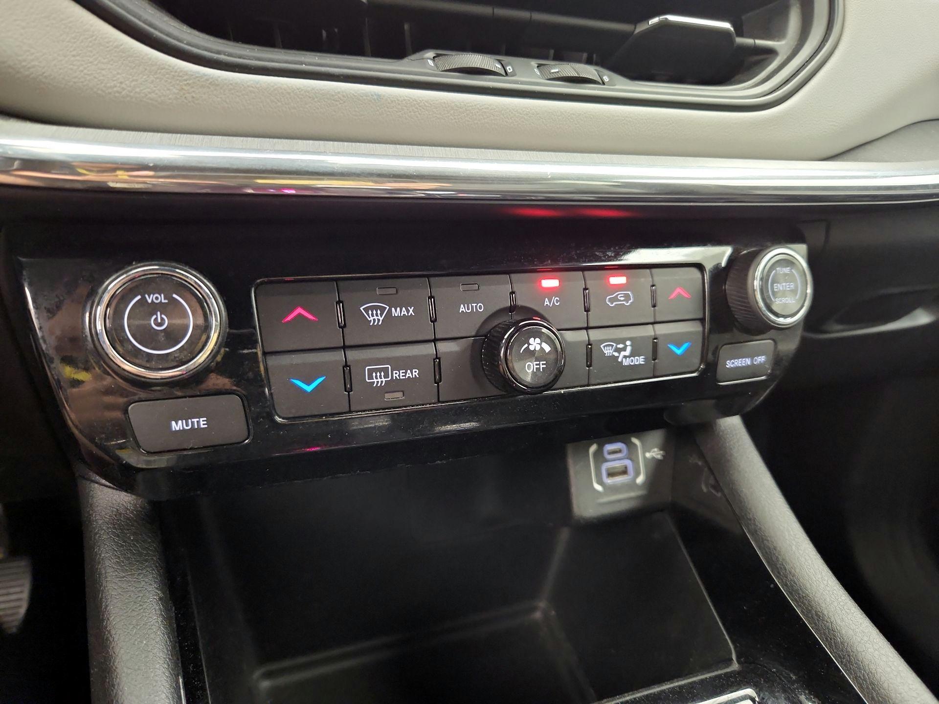 Thumbnail: 2024 Jeep Compass - 16