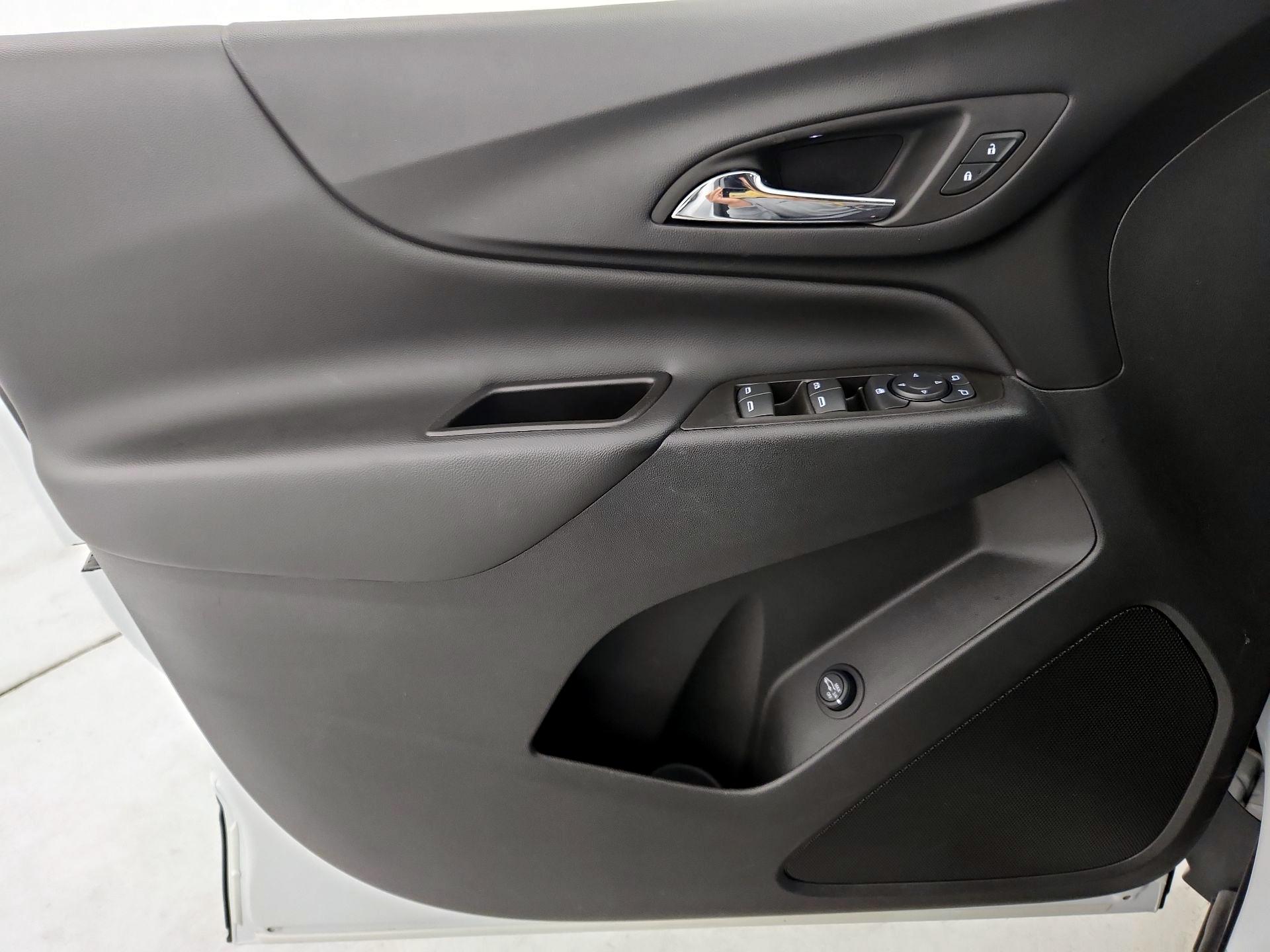 Thumbnail: 2023 Chevrolet Equinox - 12