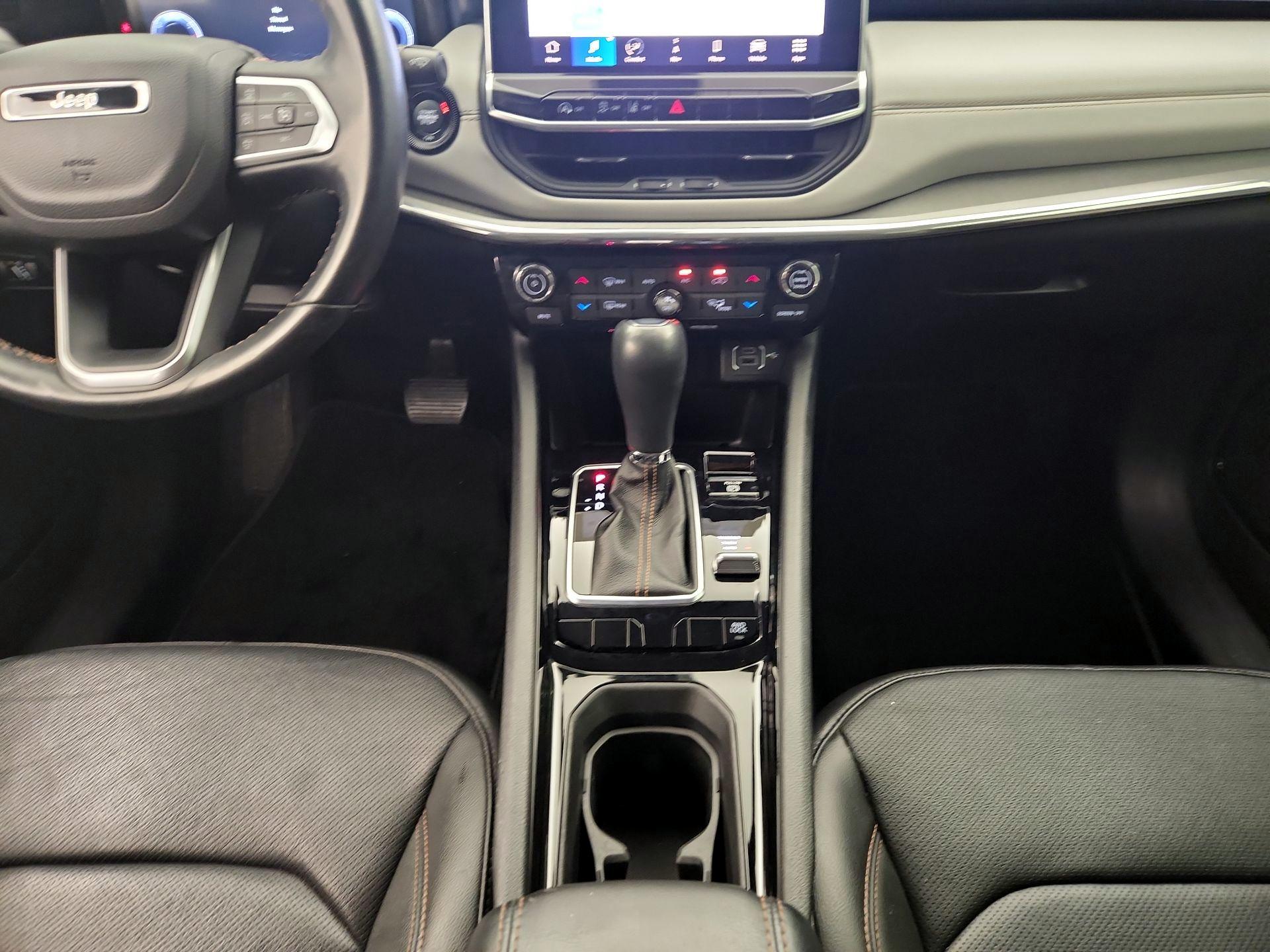 Thumbnail: 2022 Jeep Compass - 17