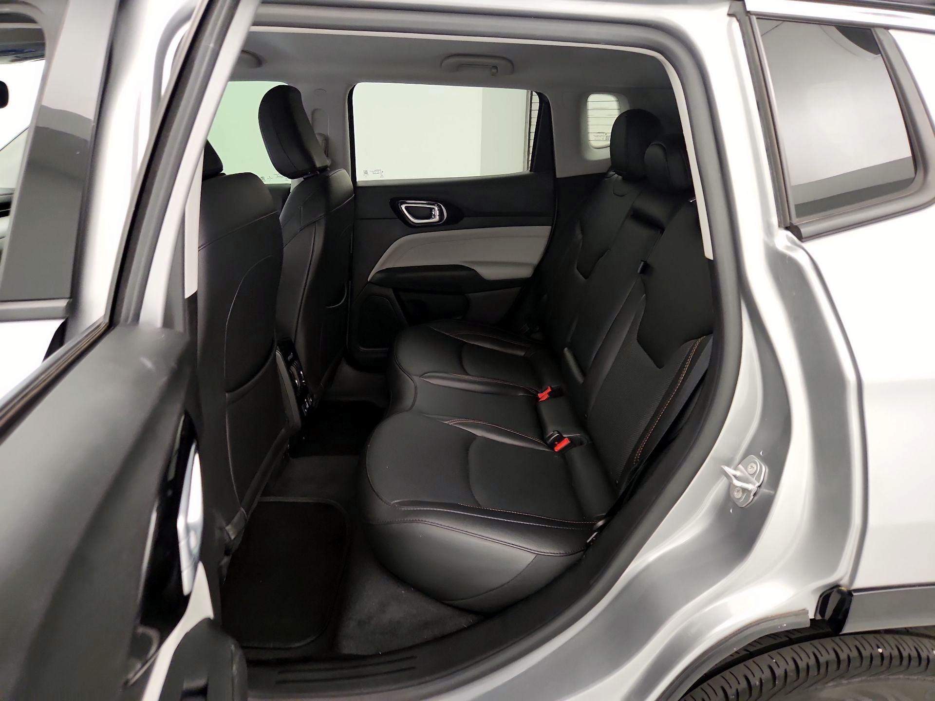 Thumbnail: 2022 Jeep Compass - 19
