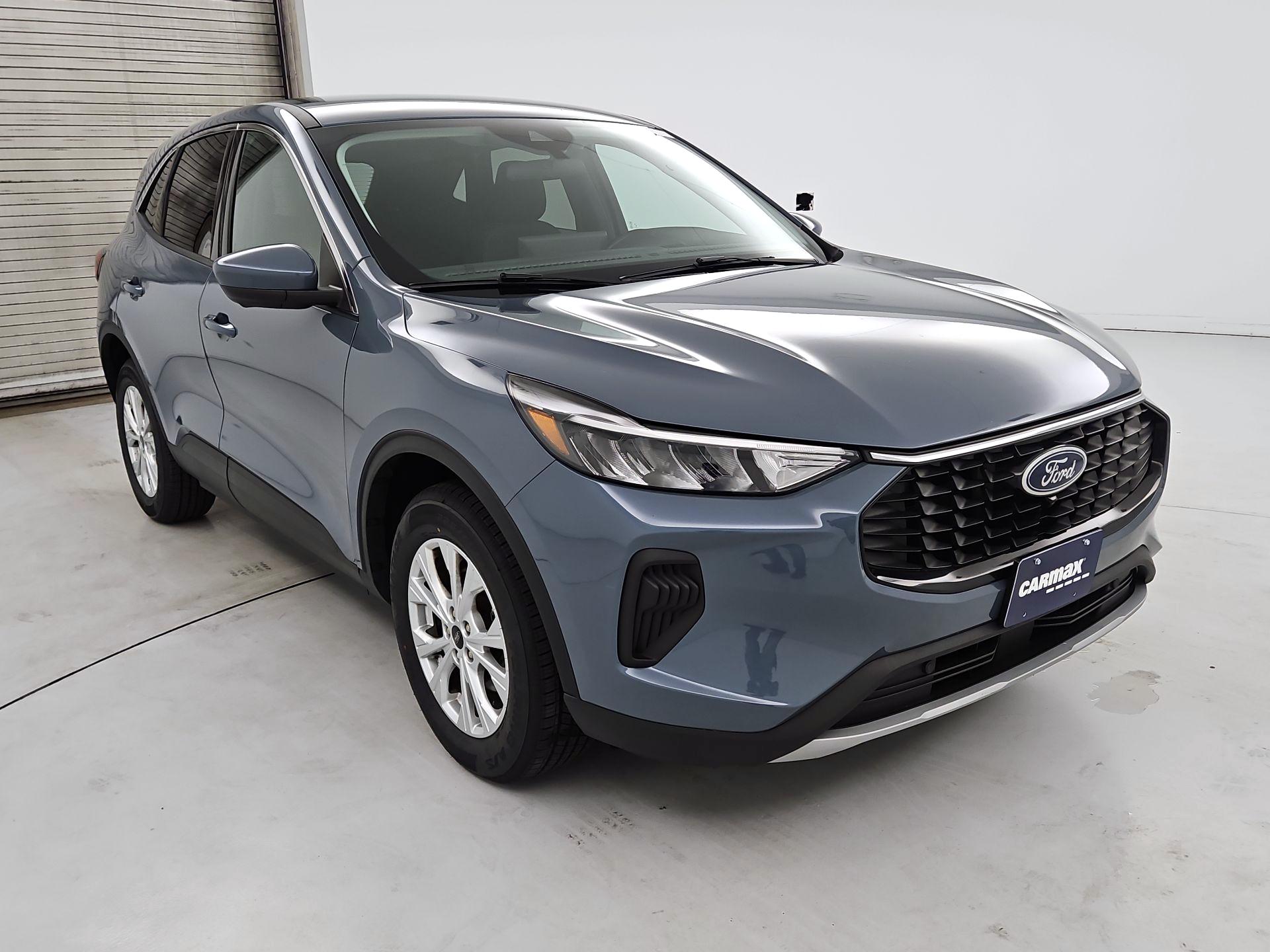 Thumbnail: 2023 Ford Escape - 1
