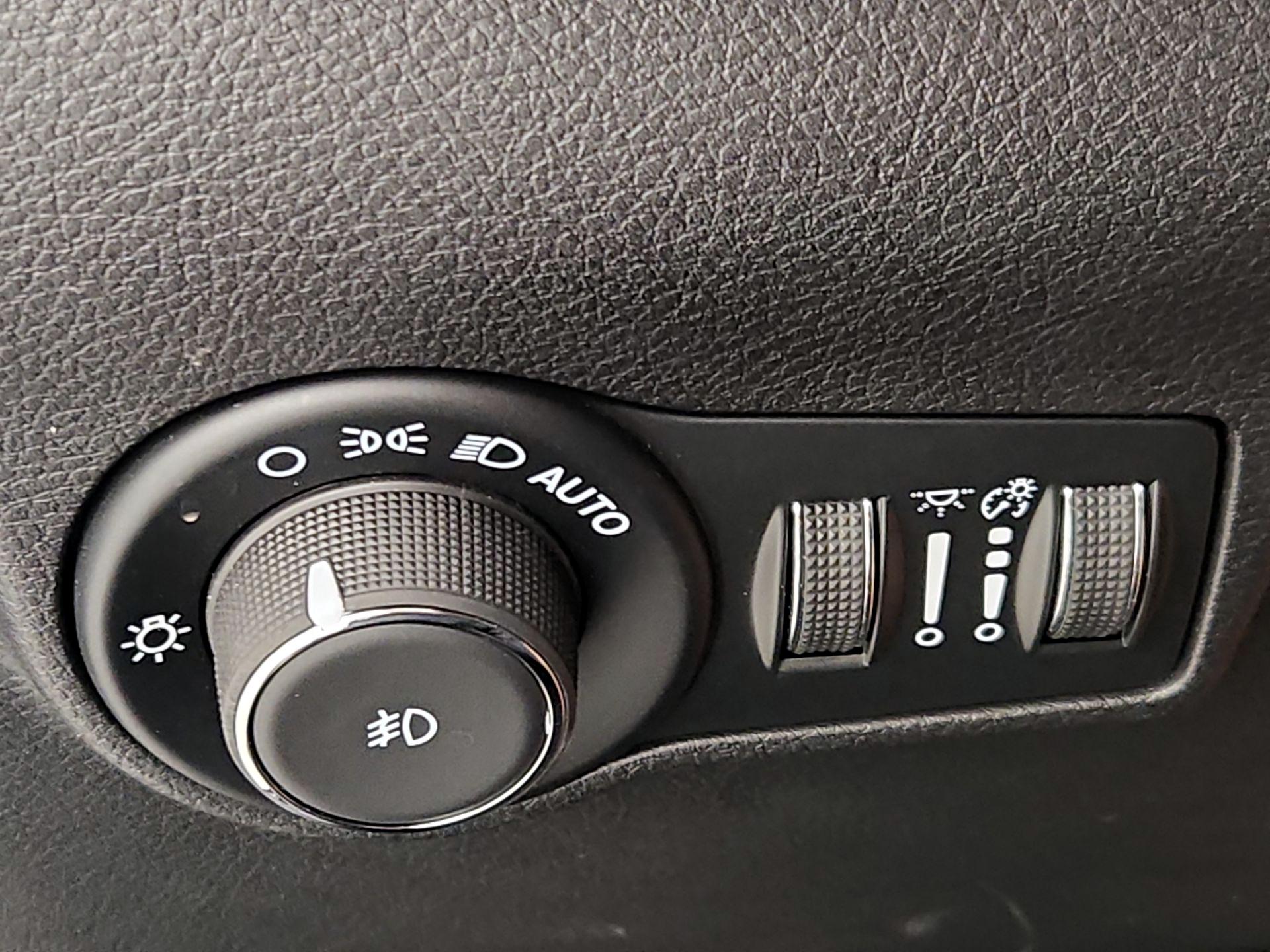 Thumbnail: 2024 Jeep Compass - 13