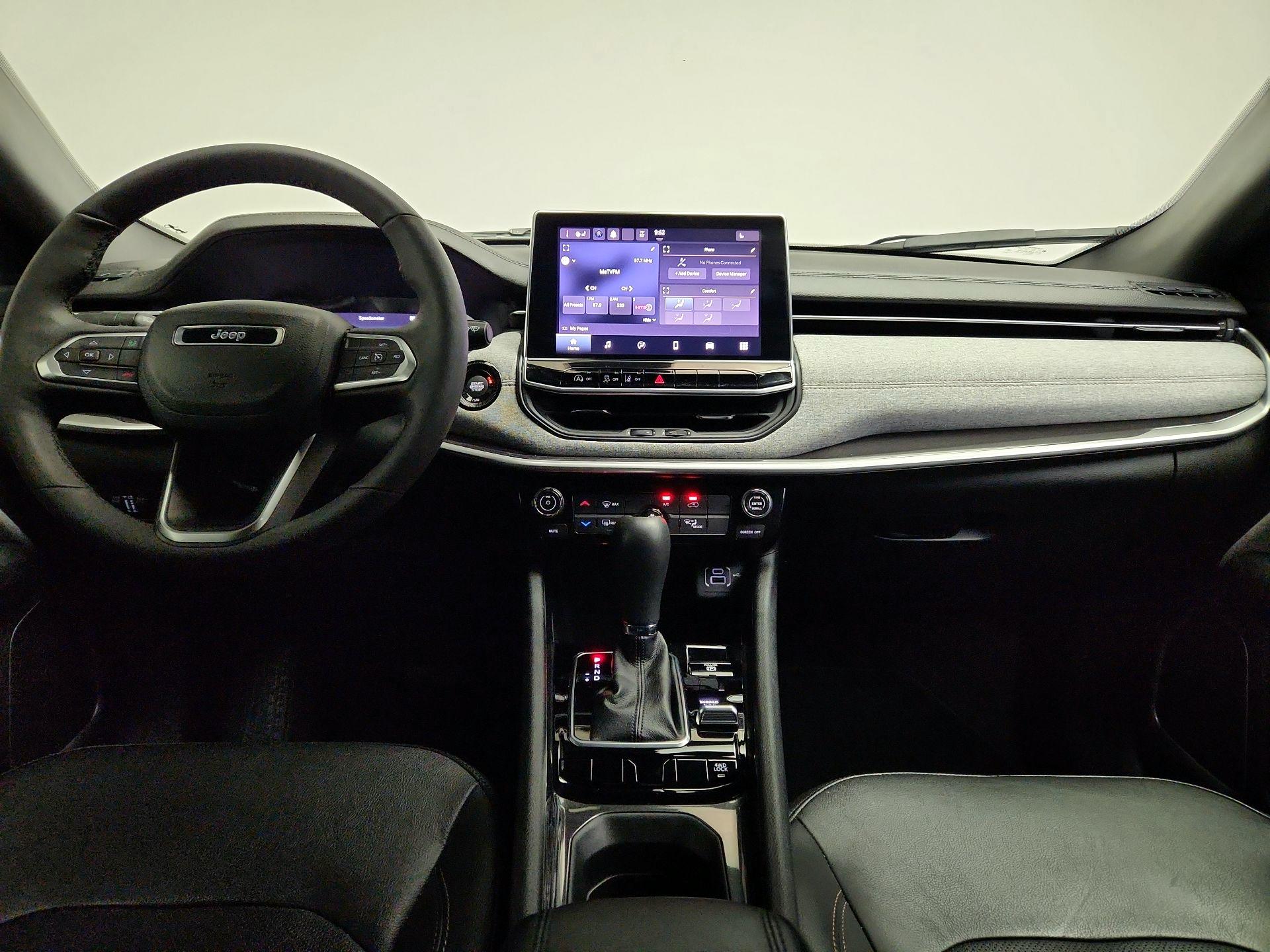 Thumbnail: 2023 Jeep Compass - 9