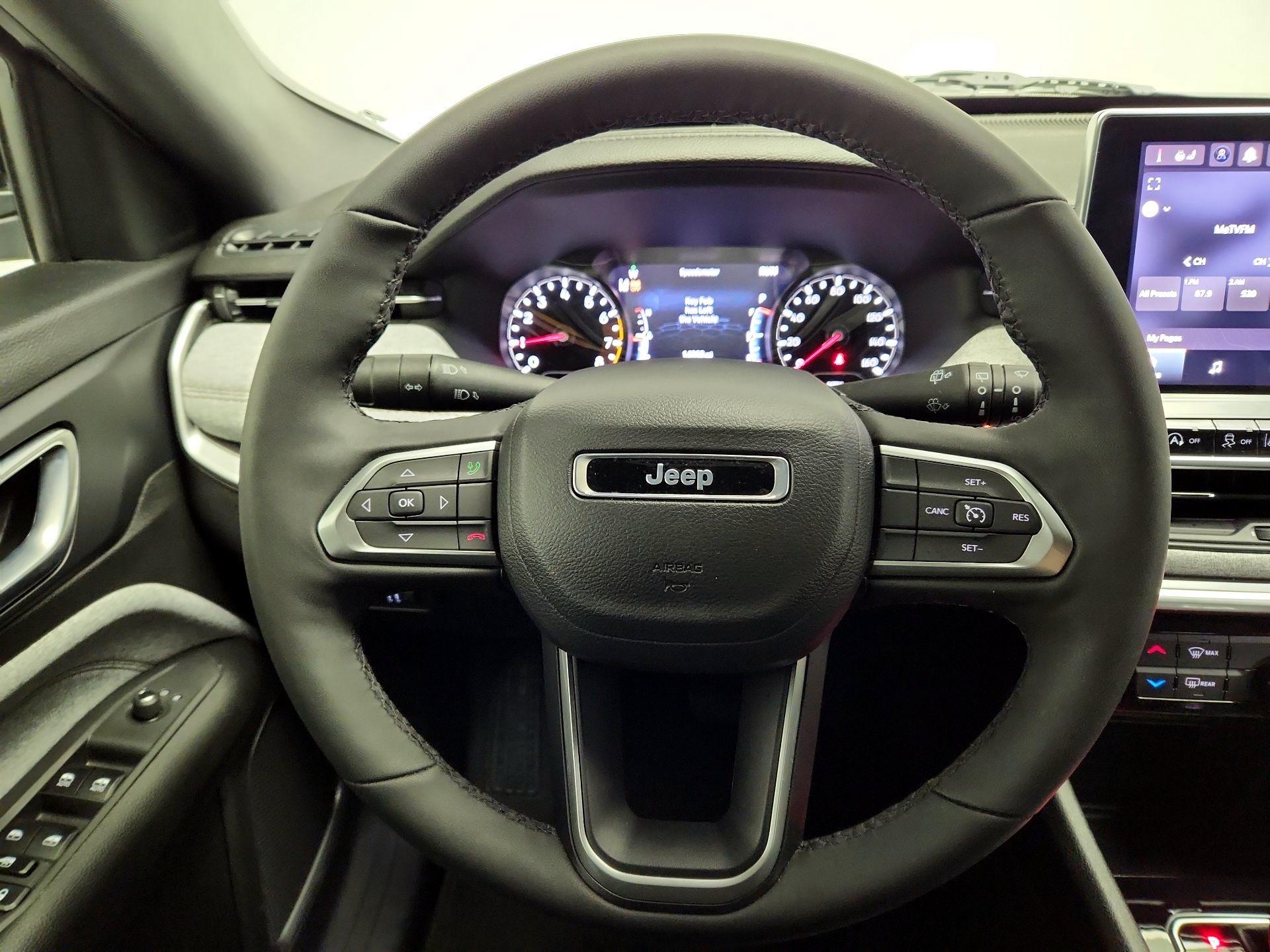 Thumbnail: 2023 Jeep Compass - 10