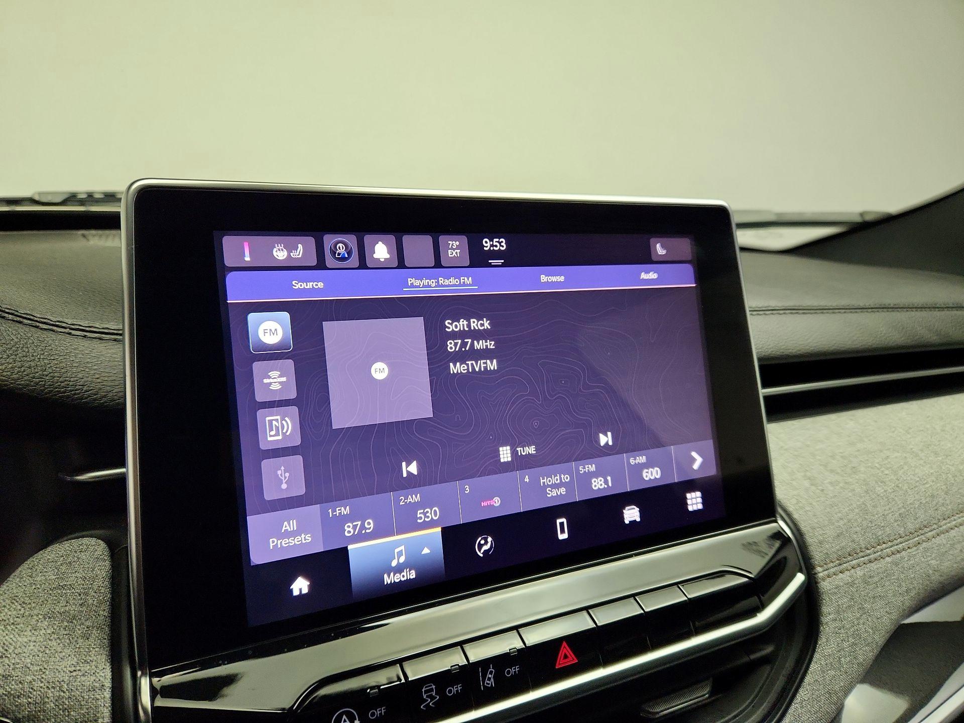Thumbnail: 2023 Jeep Compass - 15