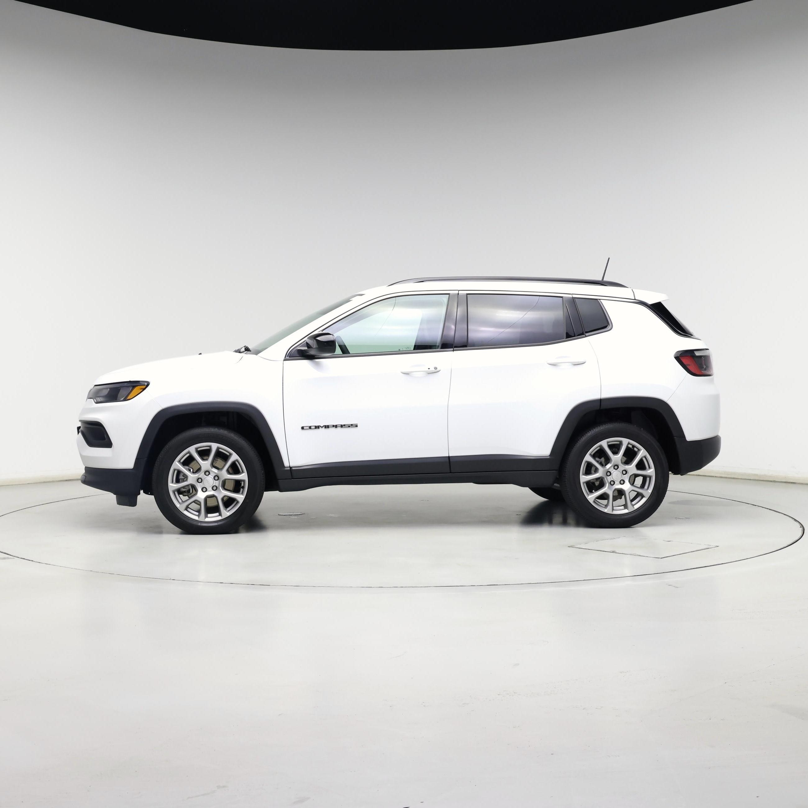 Thumbnail: 2023 Jeep Compass - 3