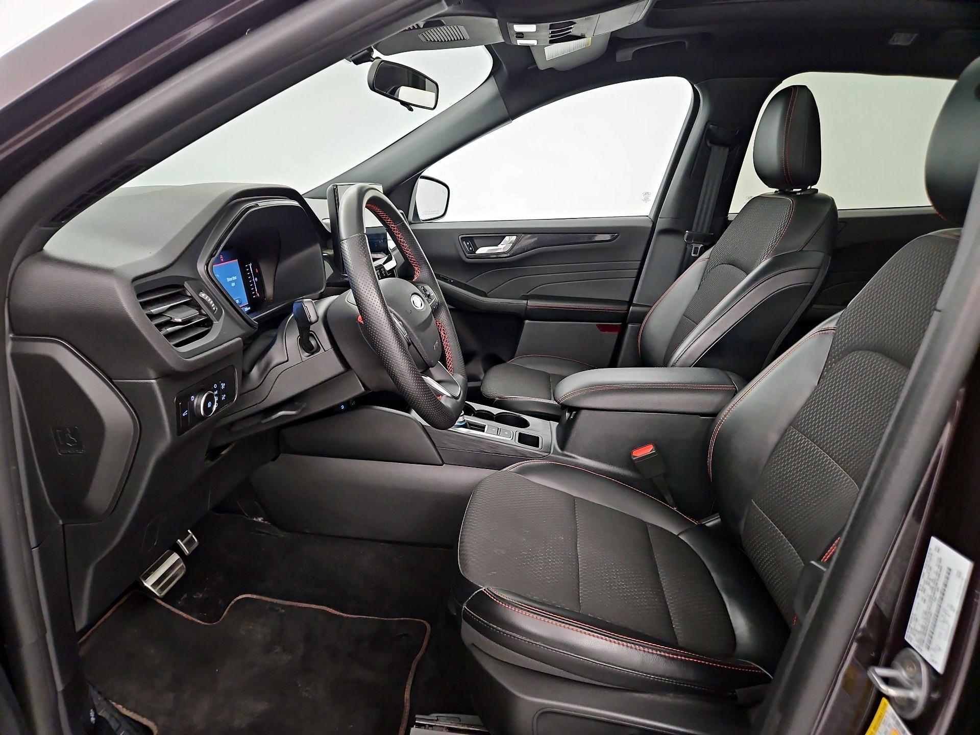 Thumbnail: 2023 Ford Escape - 9