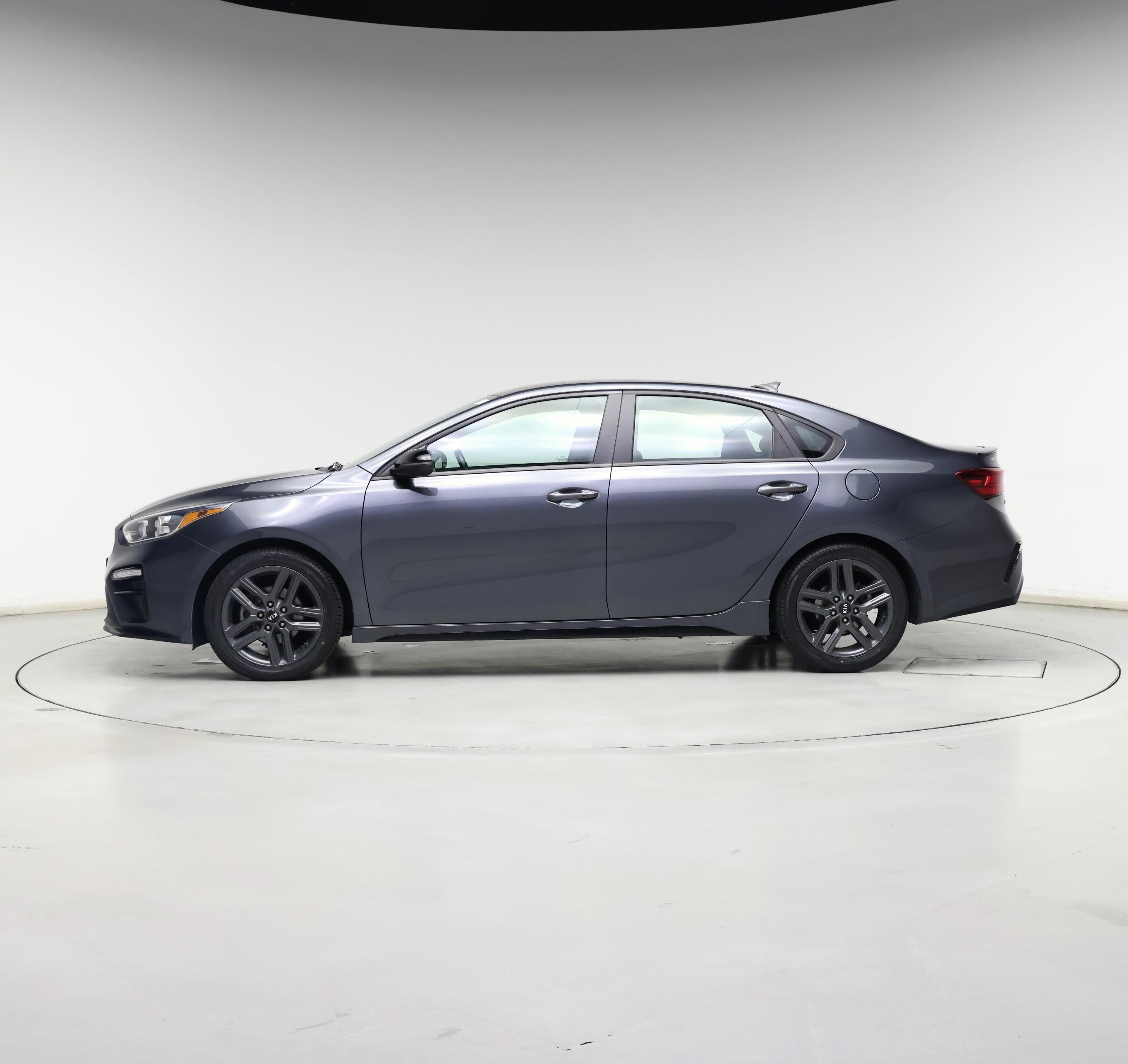 Thumbnail: 2021 Kia Forte - 3