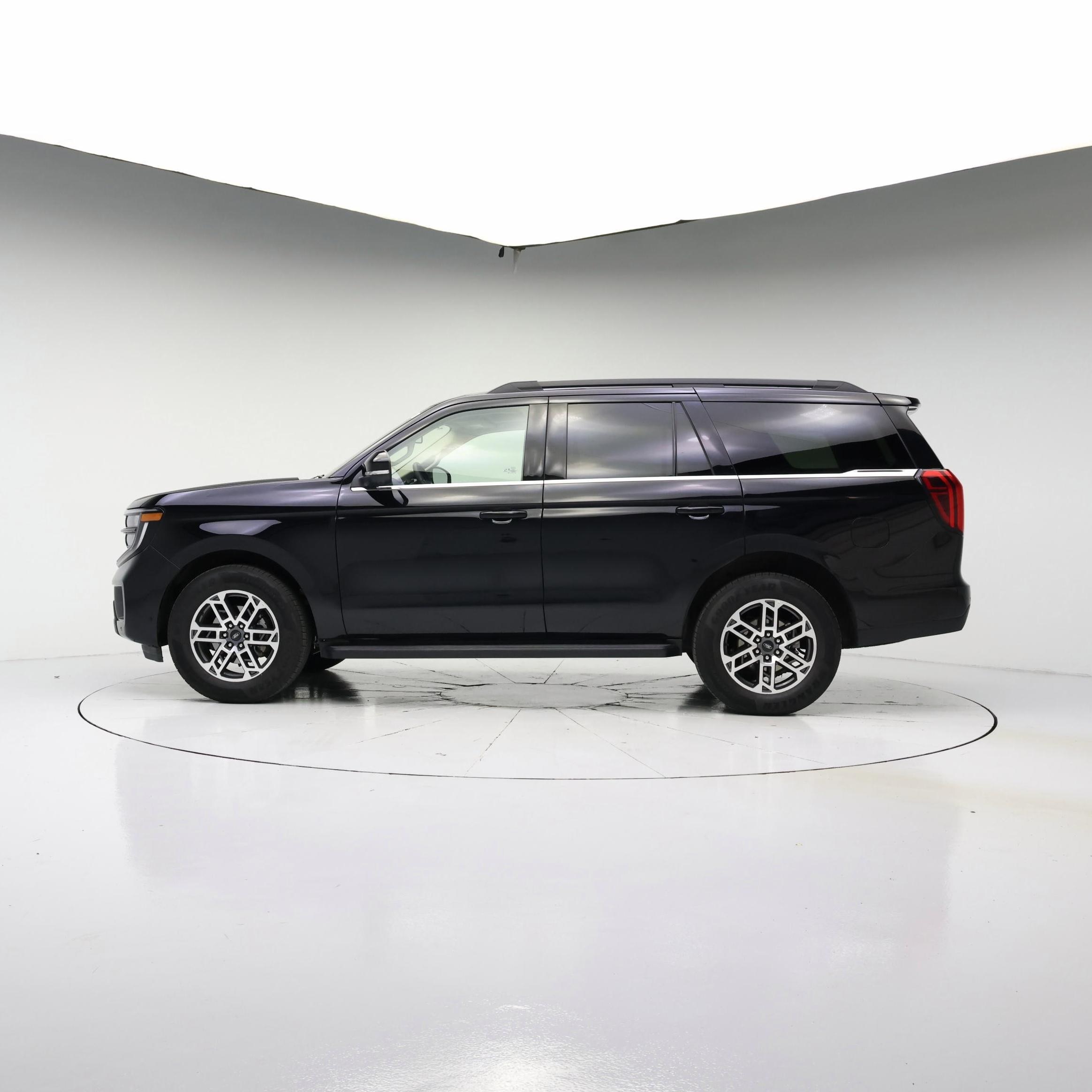Thumbnail: 2025 Ford Expedition - 3