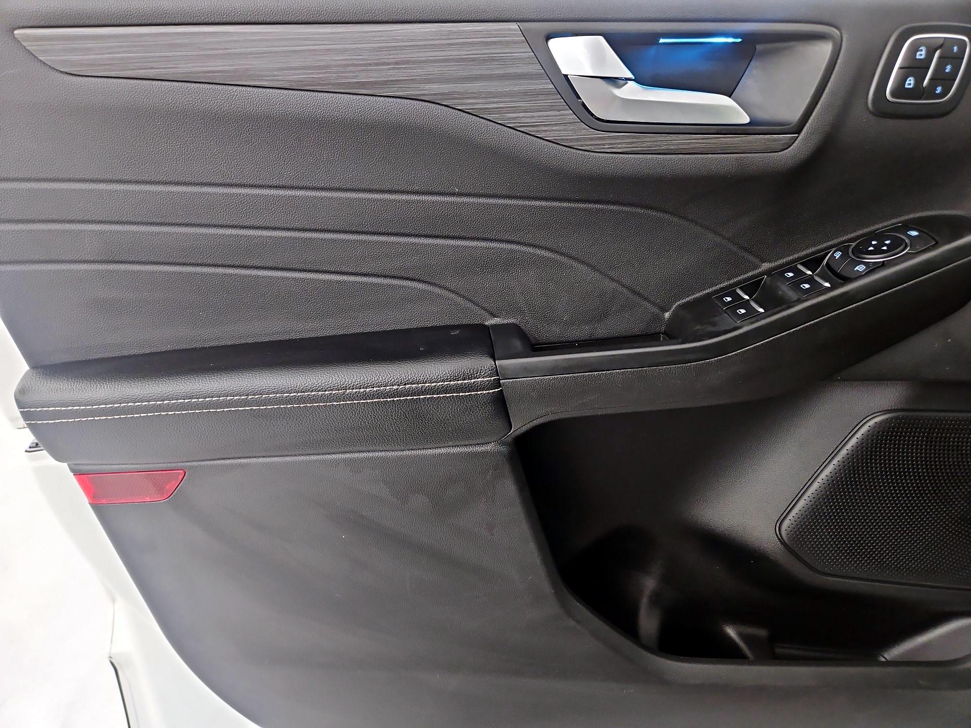 Thumbnail: 2024 Ford Escape - 10