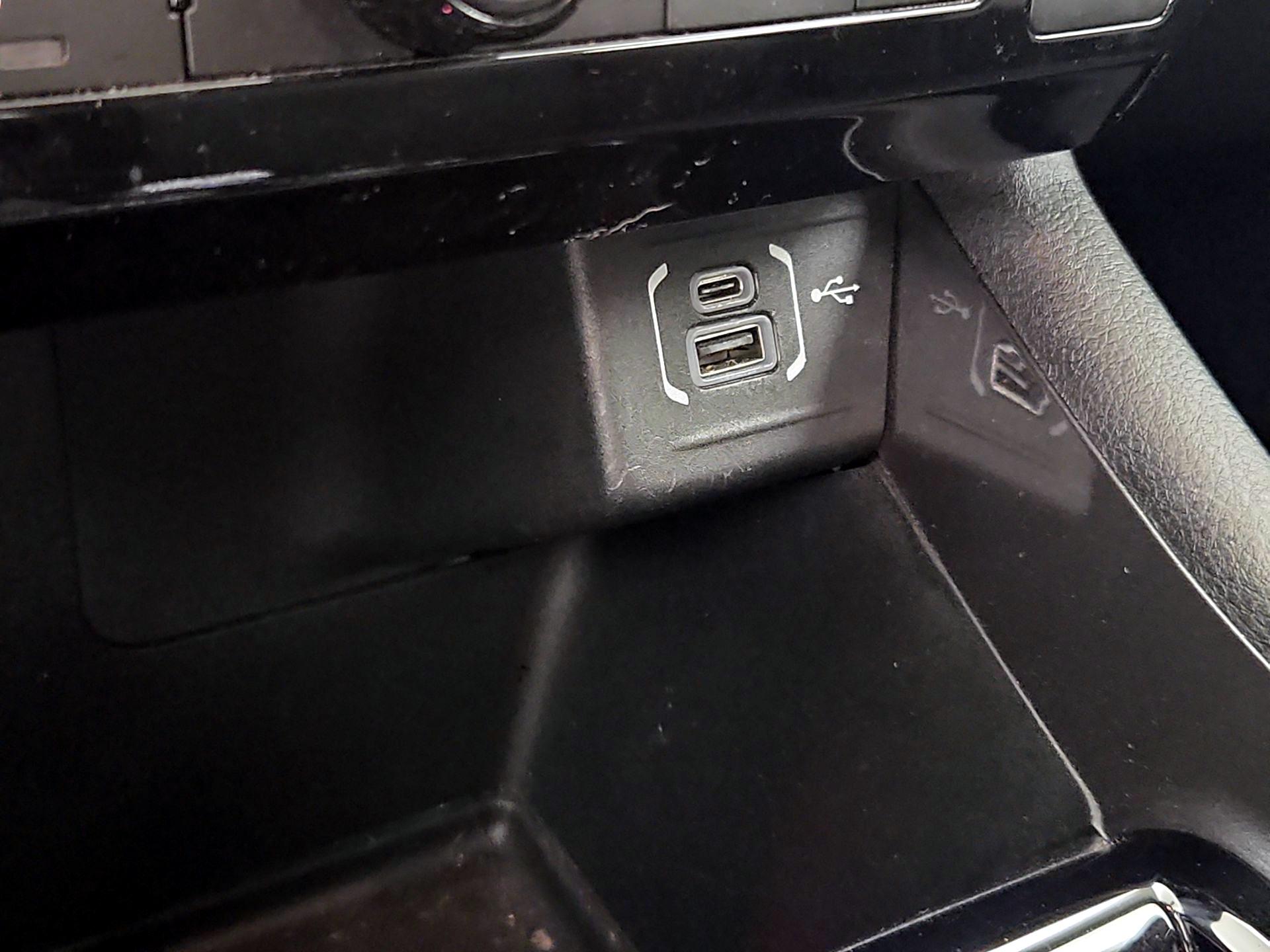 Thumbnail: 2022 Jeep Compass - 18