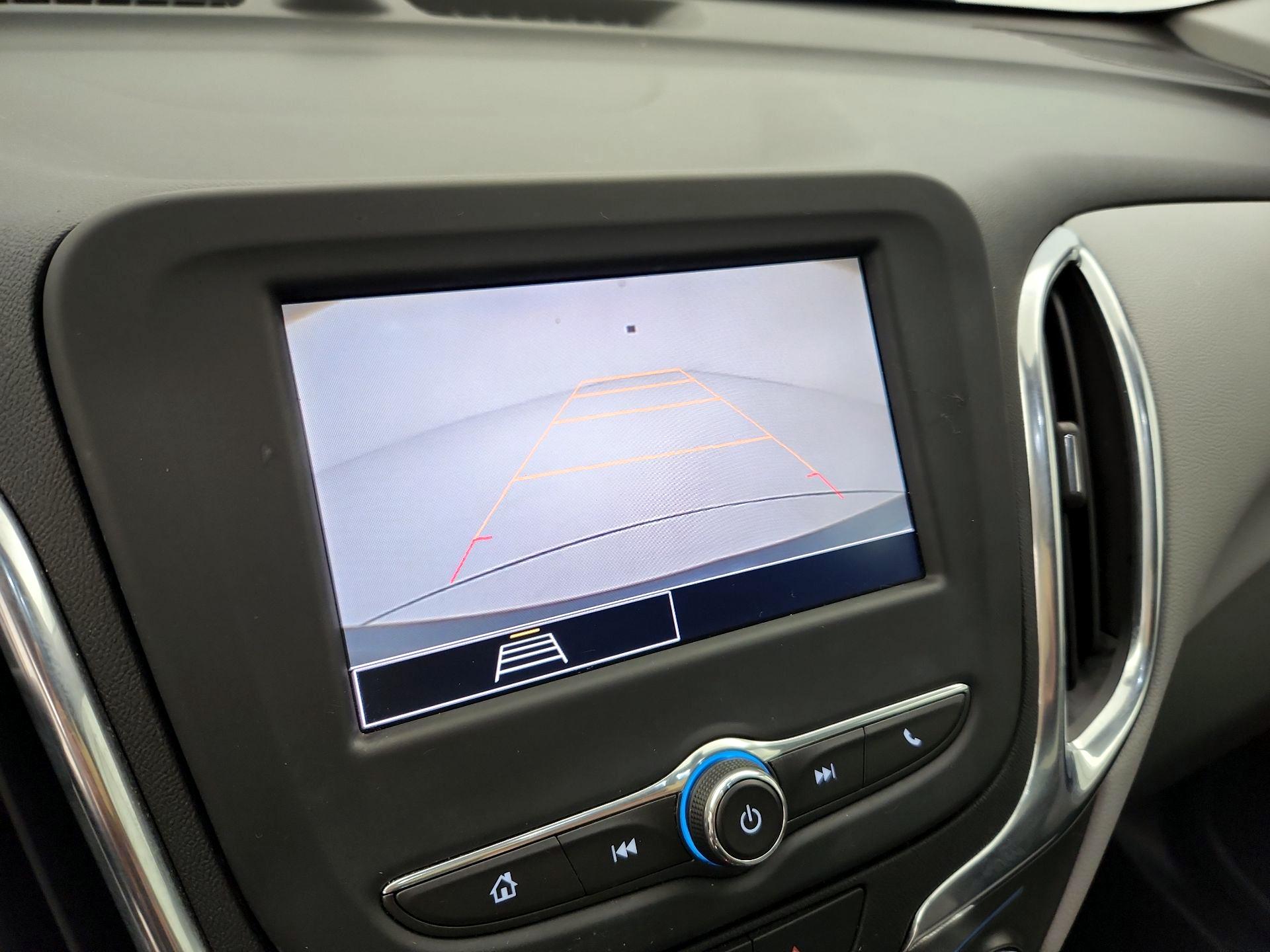 Thumbnail: 2022 Chevrolet Equinox - 14